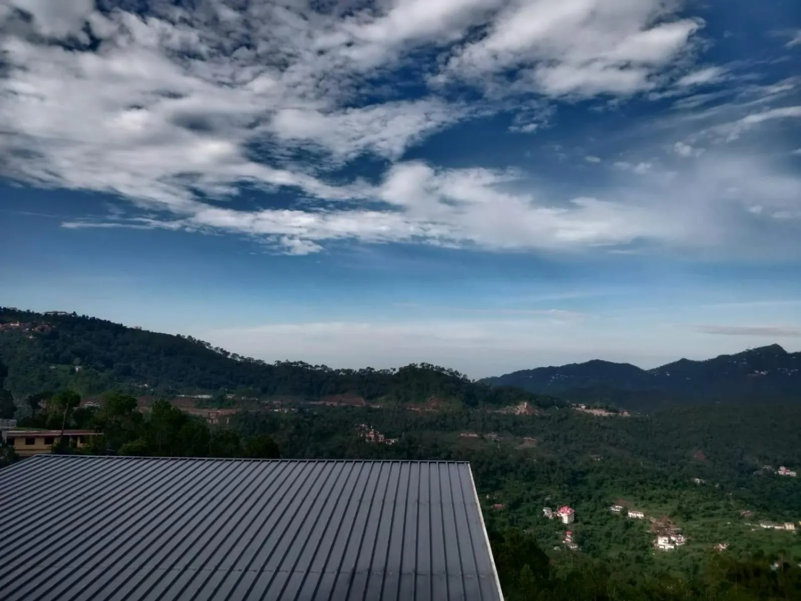 Natural landscape in Hotel Le Halcyon Kasauli