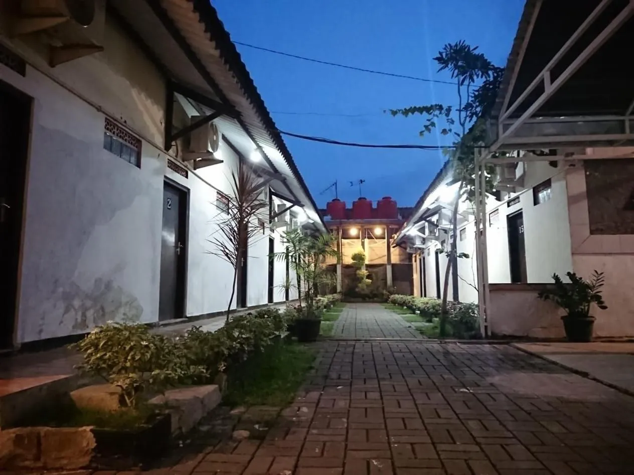 Property building in Hotel 41 Maribaya