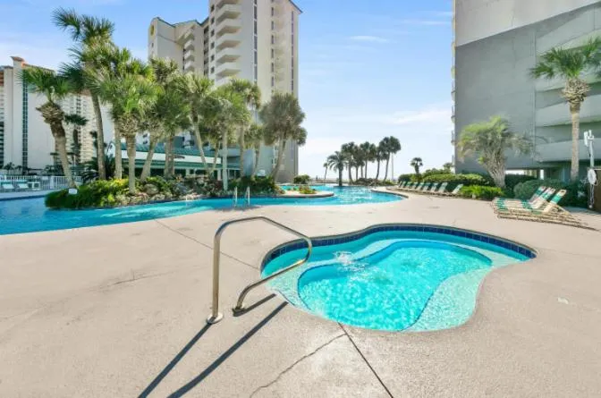 Garden in Emerald Bay Escape