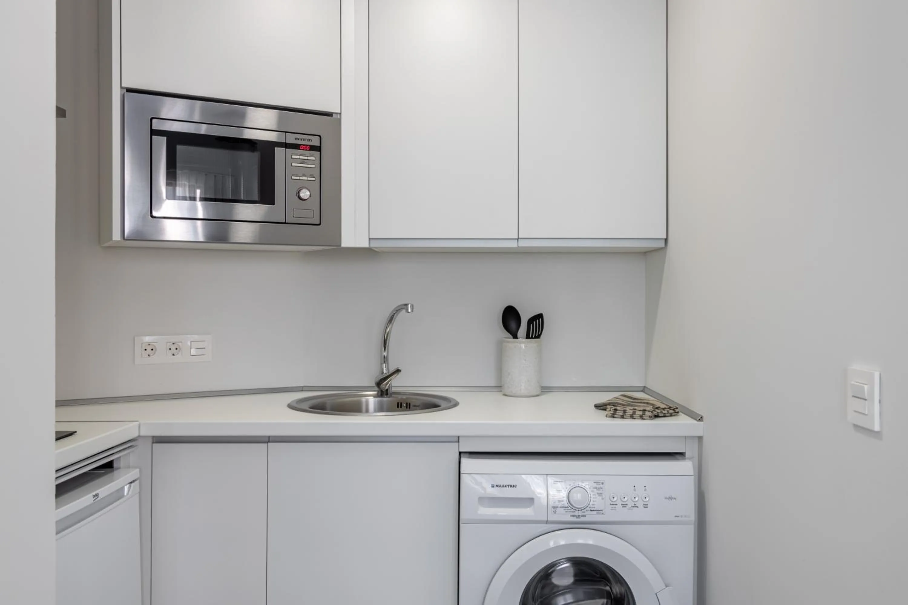 Kitchen or kitchenette in Líbere Granada Catedral