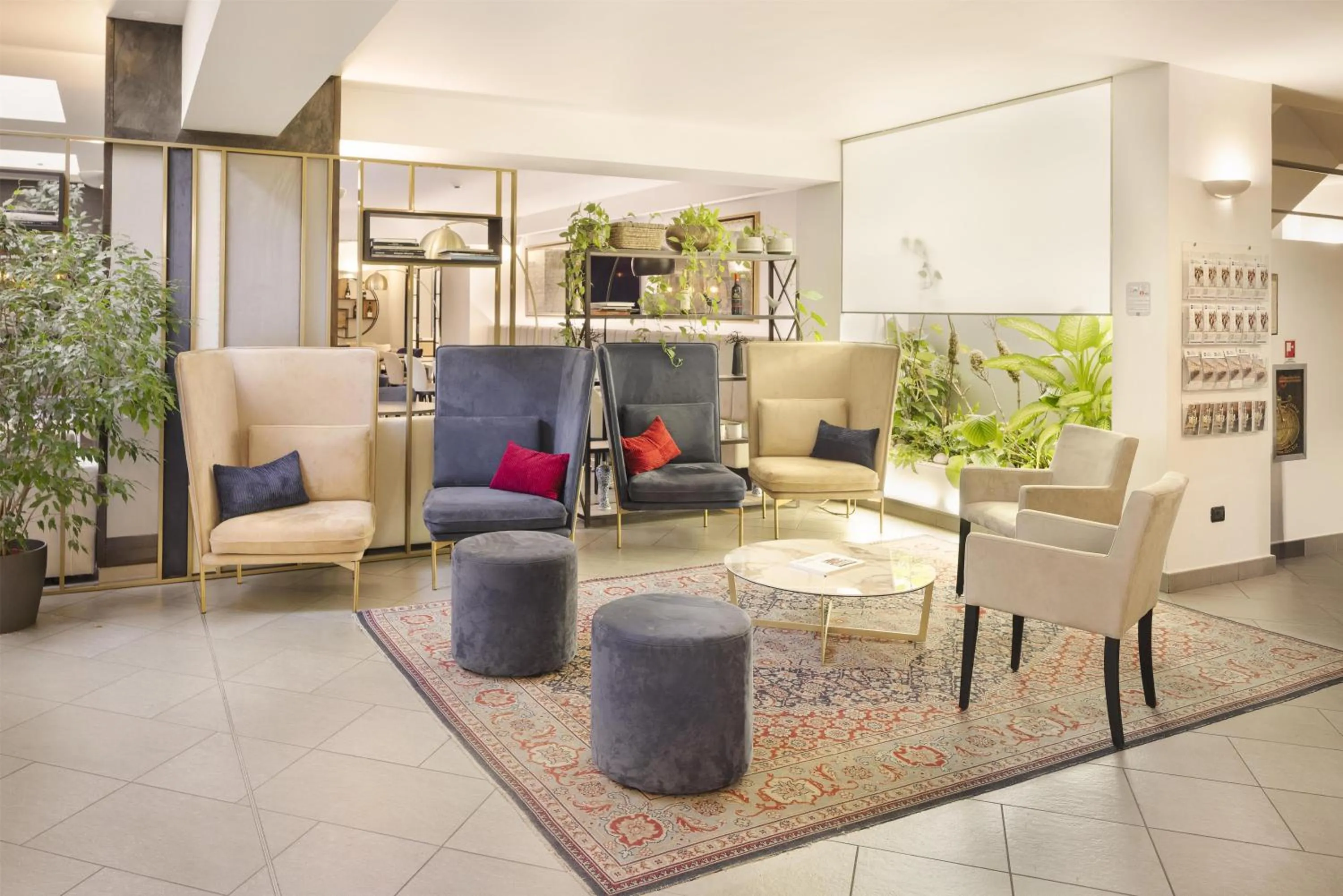 Lobby or reception in Best Western City Hotel