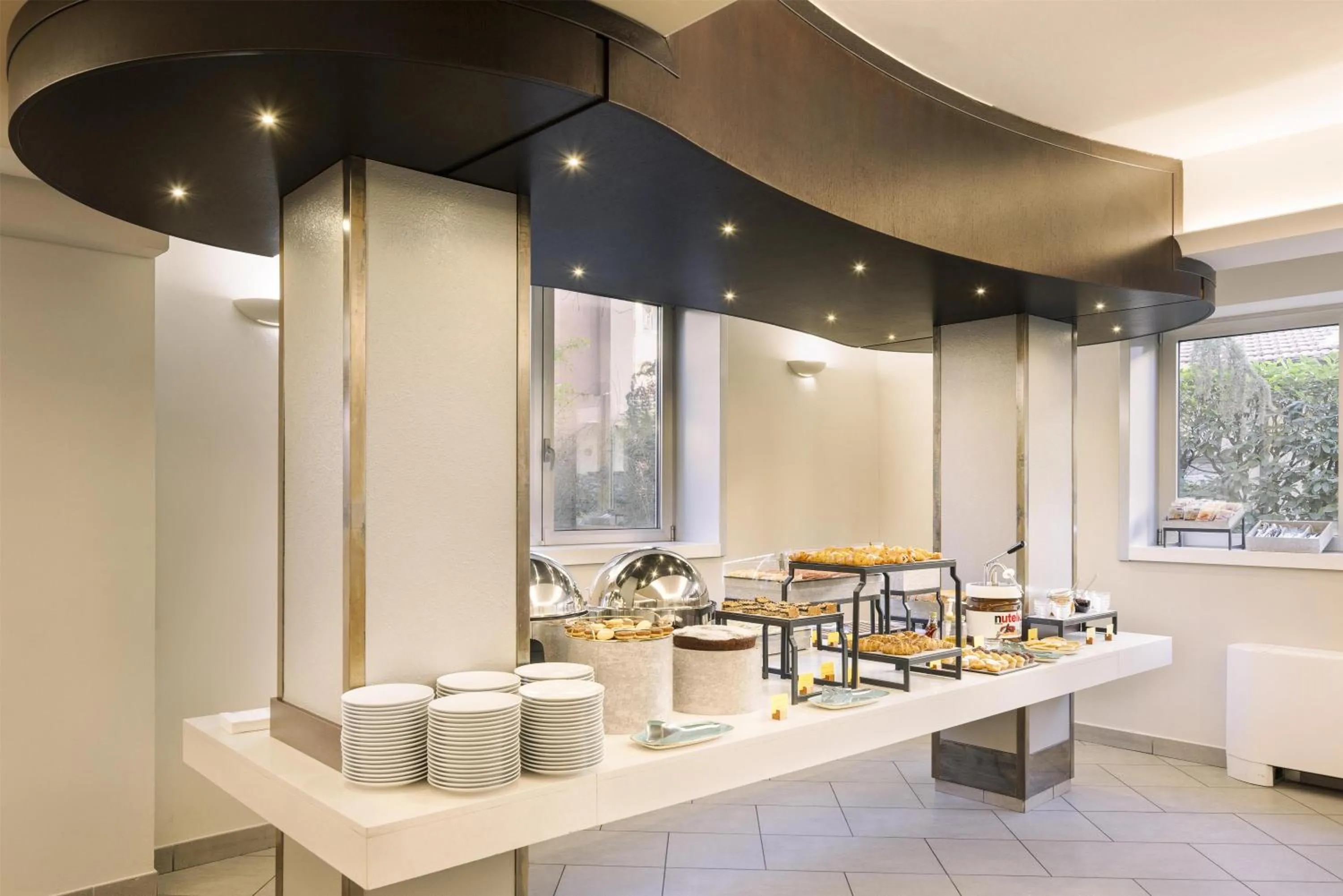 Restaurant/places to eat in Best Western City Hotel