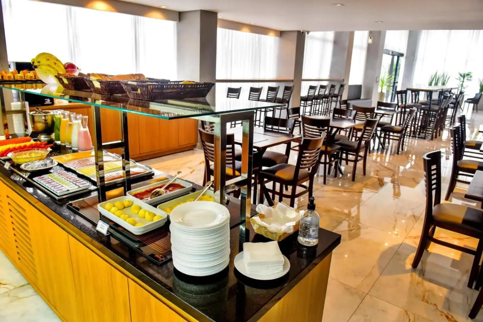 Restaurant/places to eat in Days Inn By Wyndham Cascavel