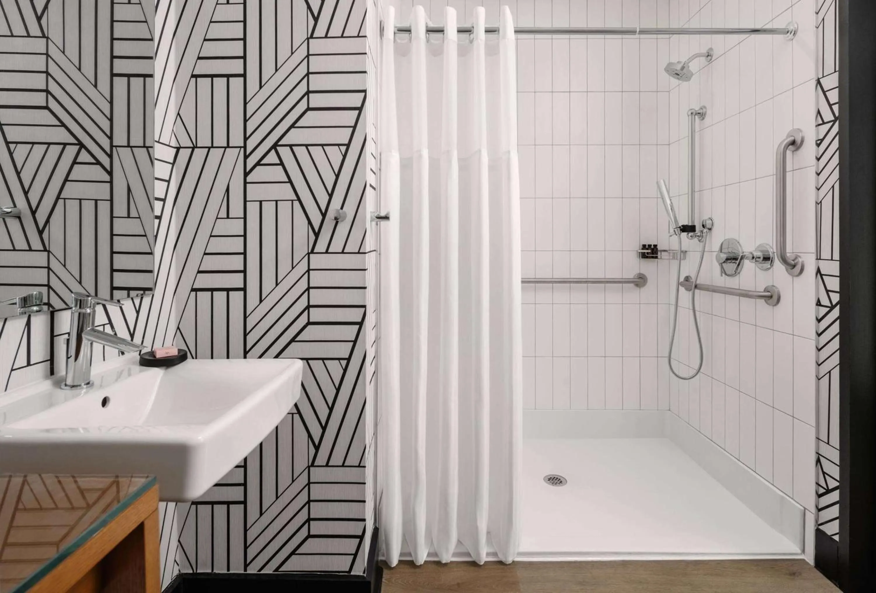 Shower in Hotel Tupelo, a Wyndham Hotel