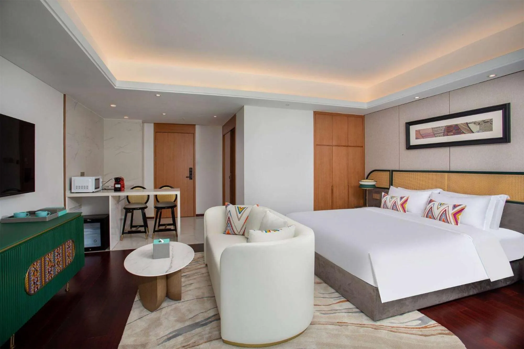 Photo of the whole room, Bed in Wingate By Wyndham Yangshuo