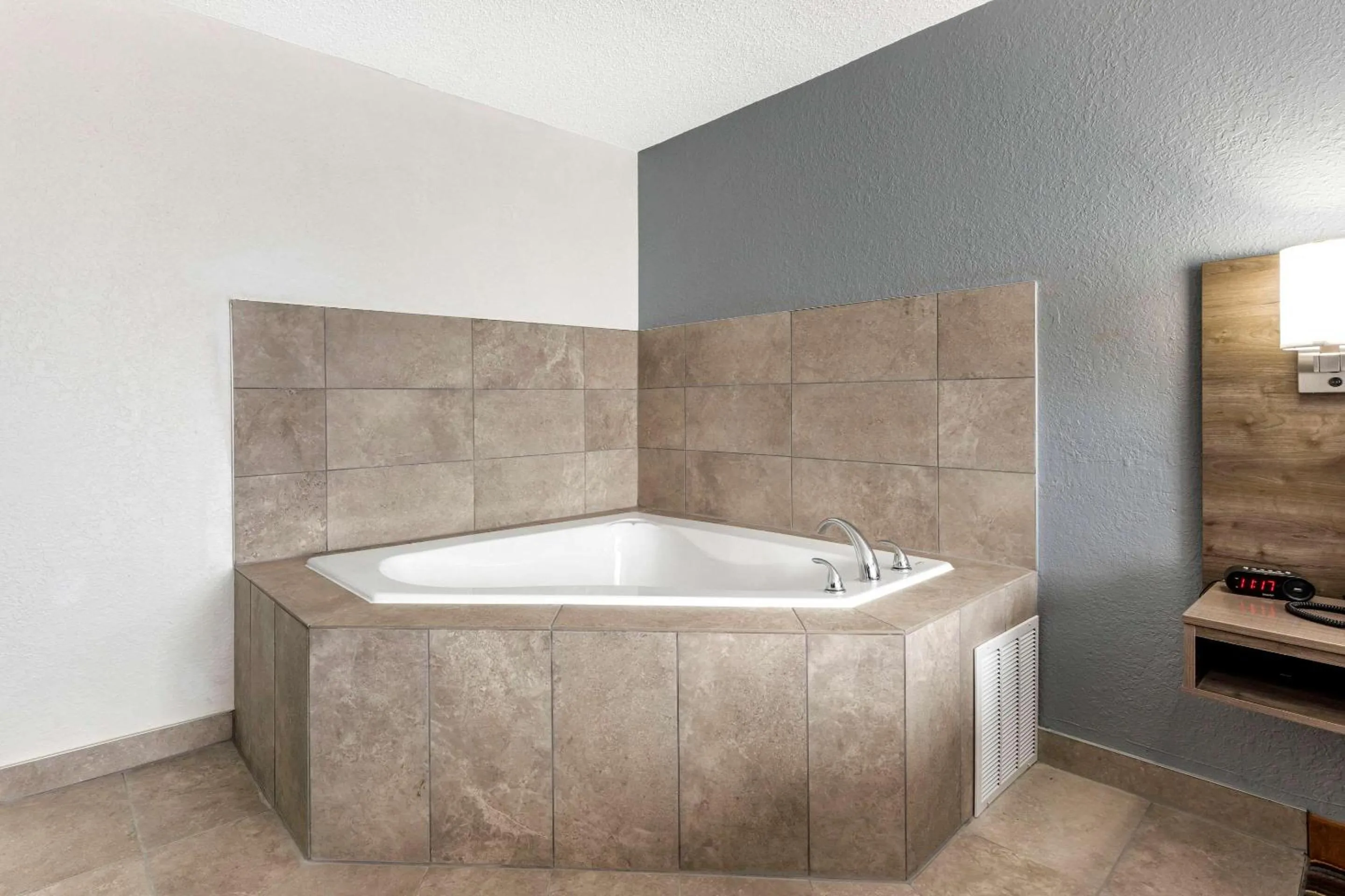 Photo of the whole room in Quality Inn & Suites Sulphur Springs