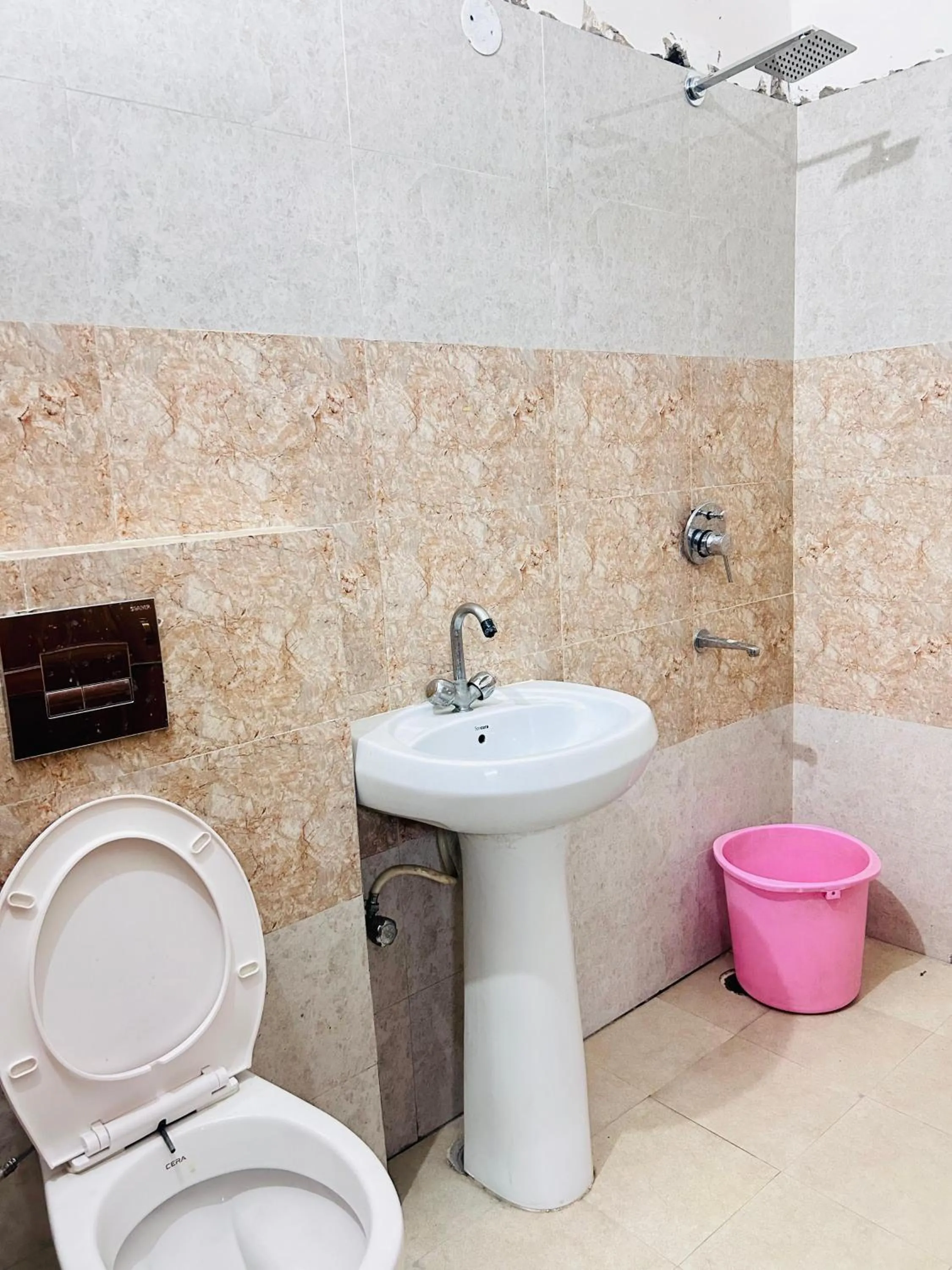 Toilet in Sunrise hotel