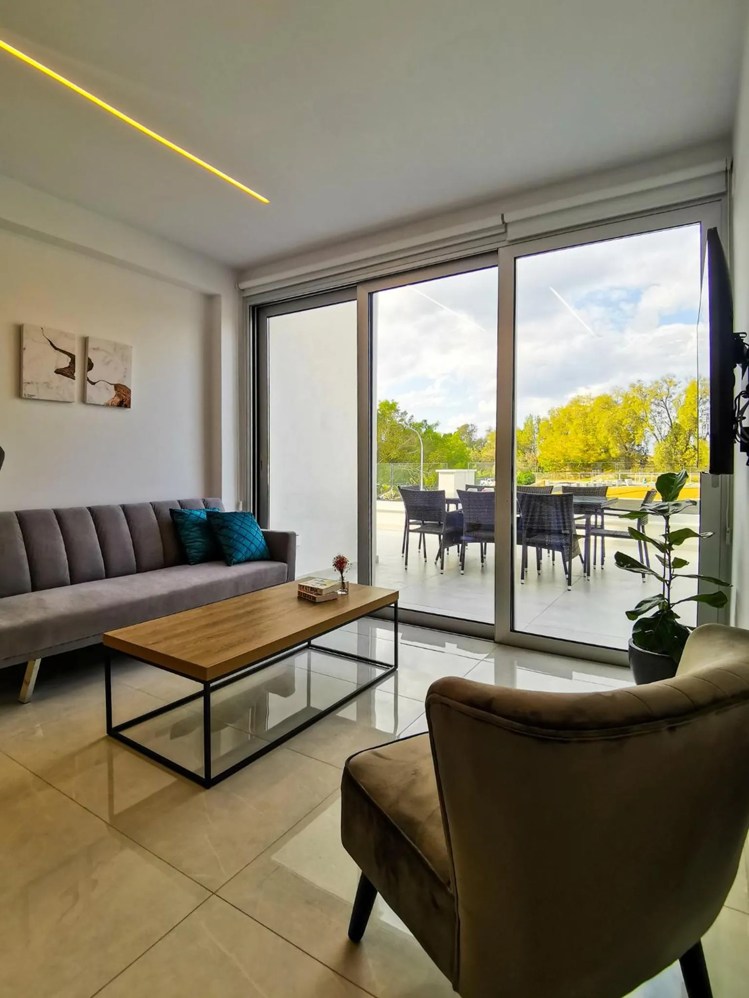 Living room in Phaedrus Living - Seaside Deluxe Flat Harbour 106