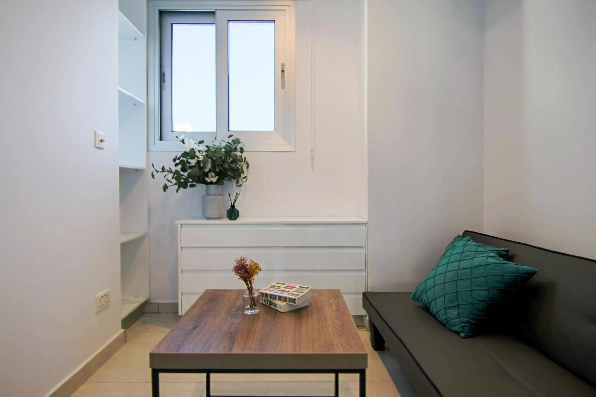 Seating area in Phaedrus Living - Seaside Deluxe Flat Harbour 106