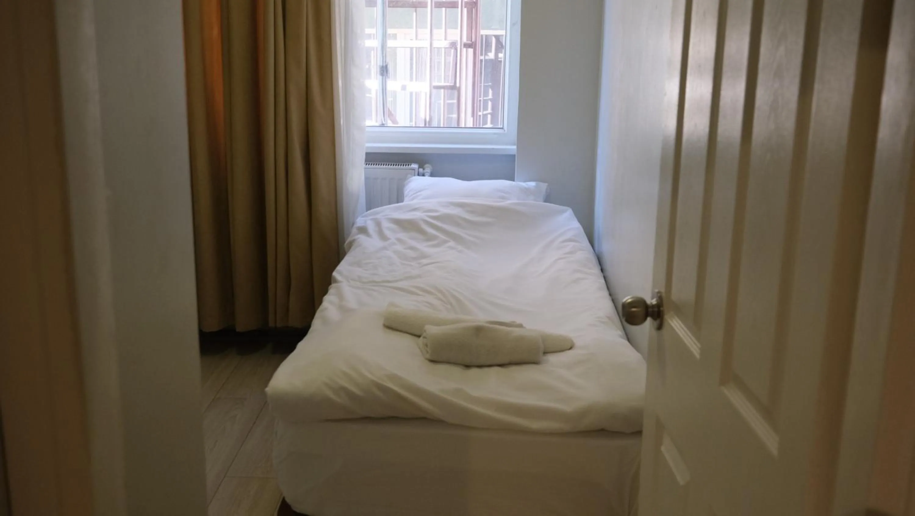 Bed in Simon Hotel
