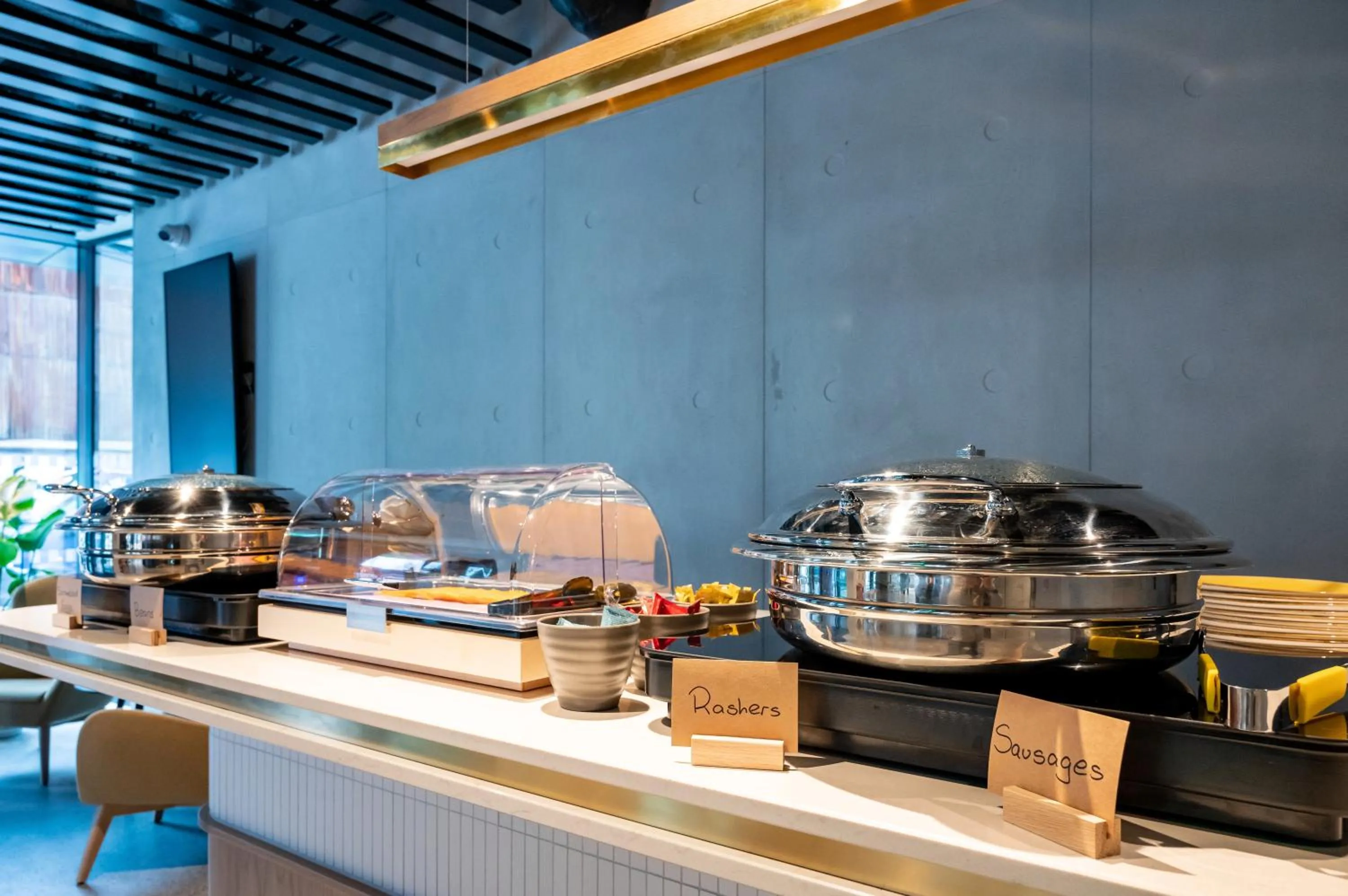 Buffet breakfast in Staycity Aparthotels Dublin City Quay