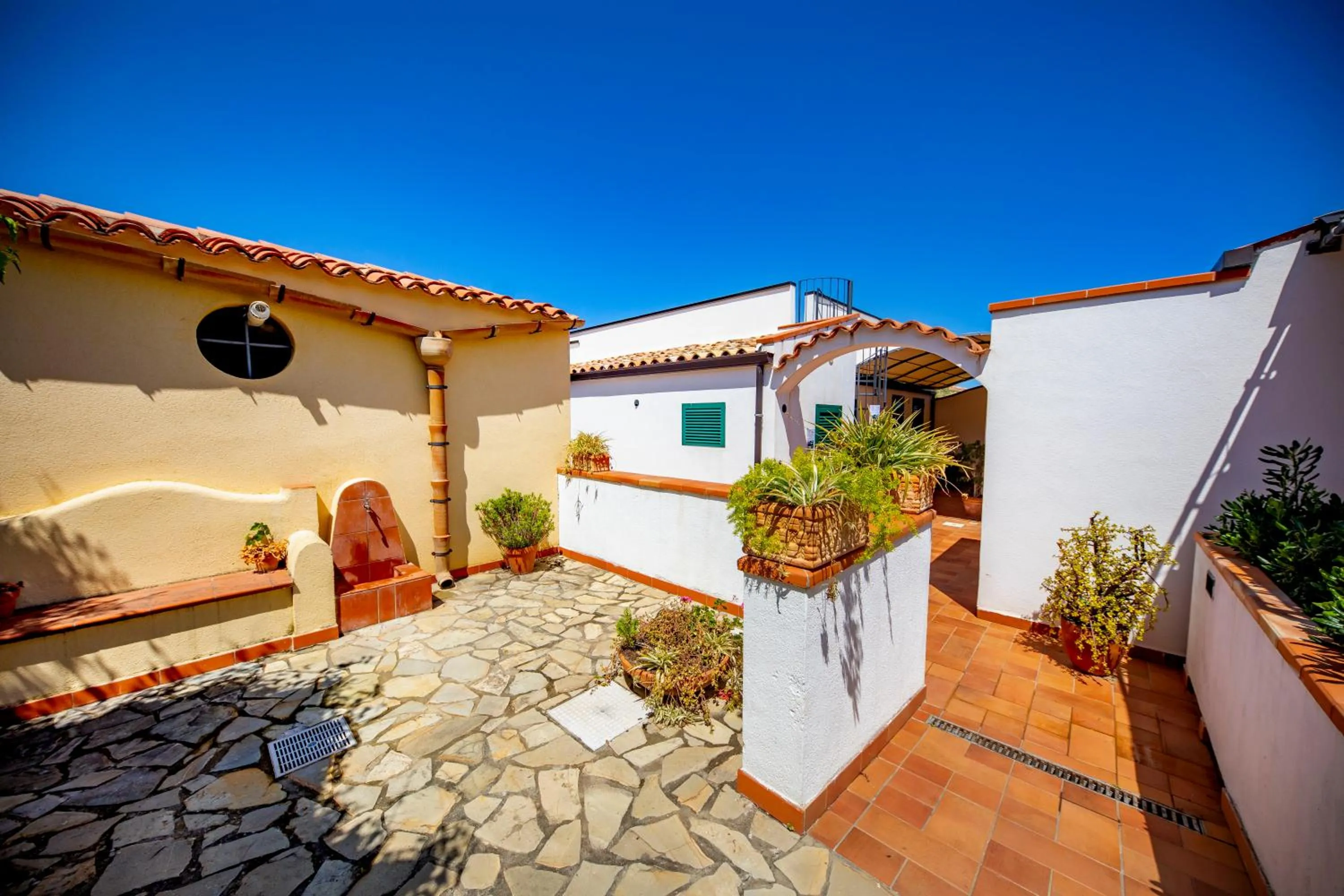 Property building in Hotel Baia Del Capitano