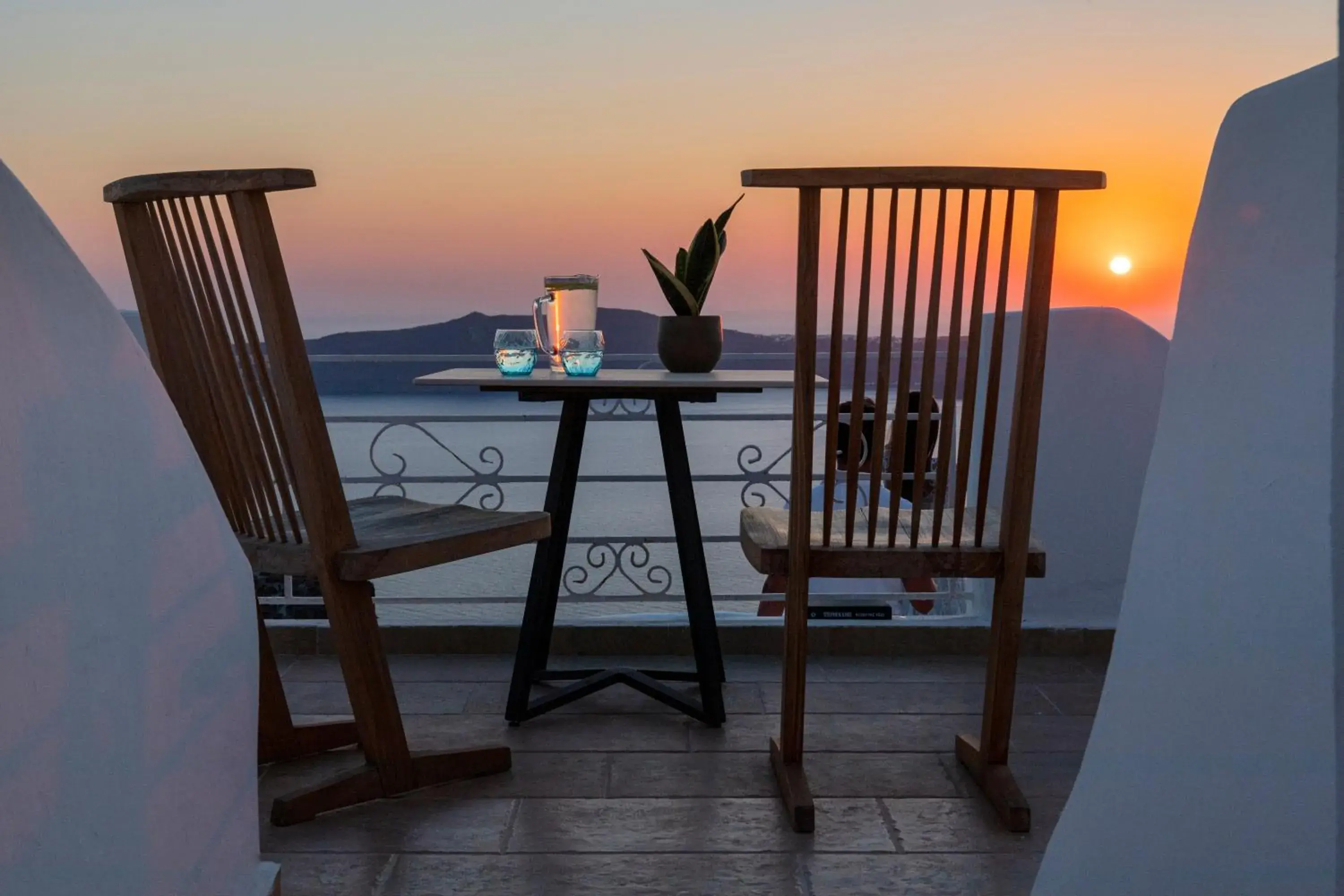 Master Suite Hot Tub Caldera View in La Maltese Estate Master Suite Hot Tub Caldera View in La Maltese Estate