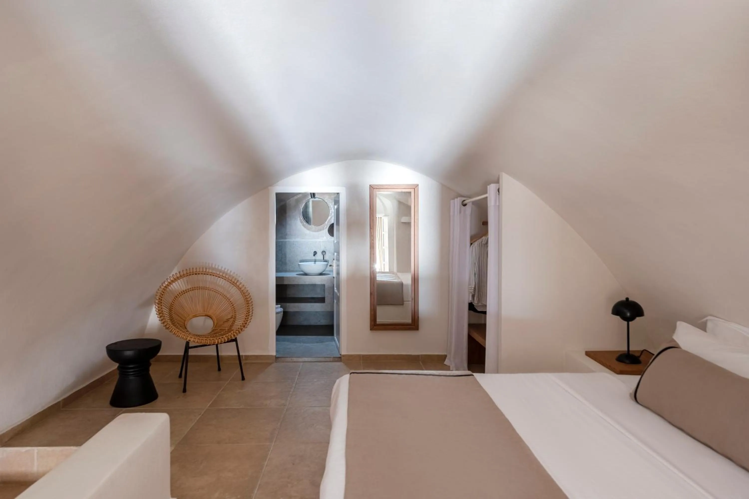 Bed in La Maltese Estate