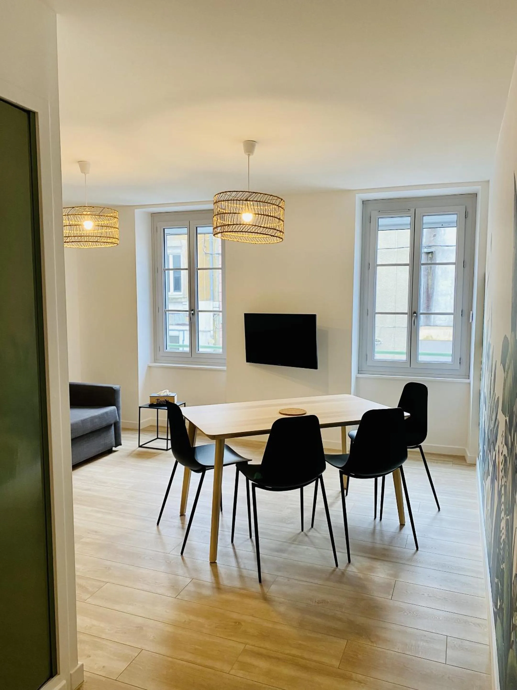 Living room in Suite 24 Appart'hôtel-L'Annexe-3 étoiles
