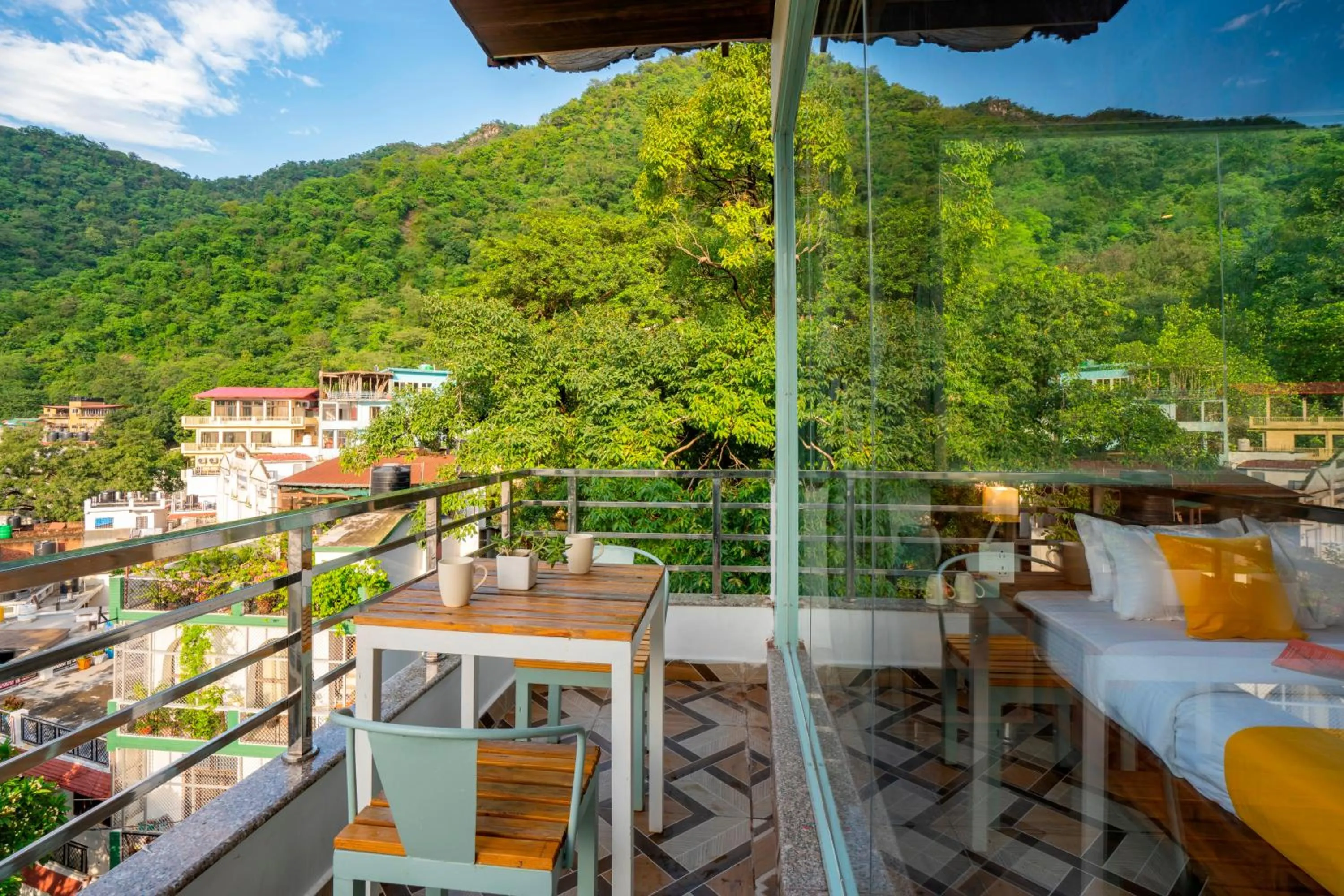Balcony/Terrace in Zostel Rishikesh, Laxman Jhula