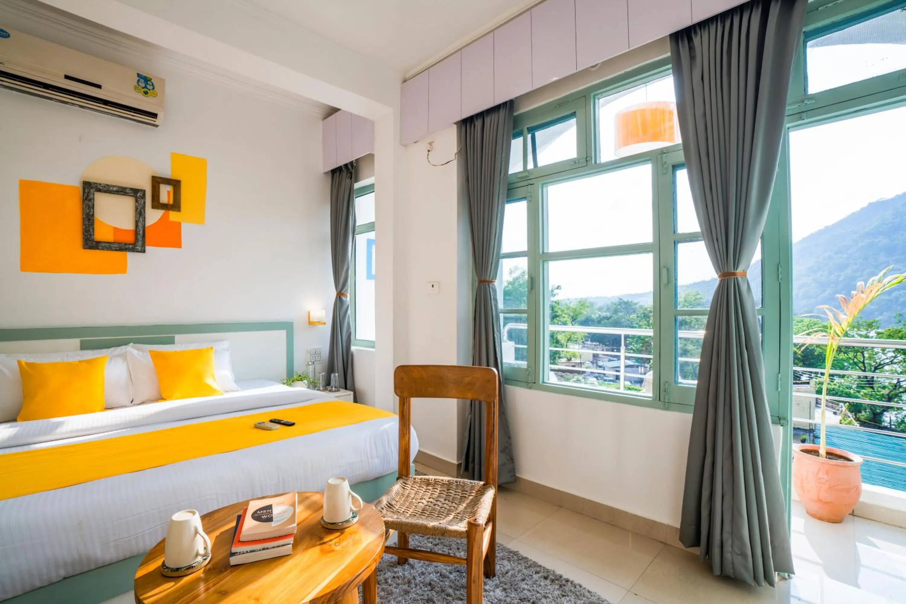 Bed in Zostel Rishikesh, Laxman Jhula