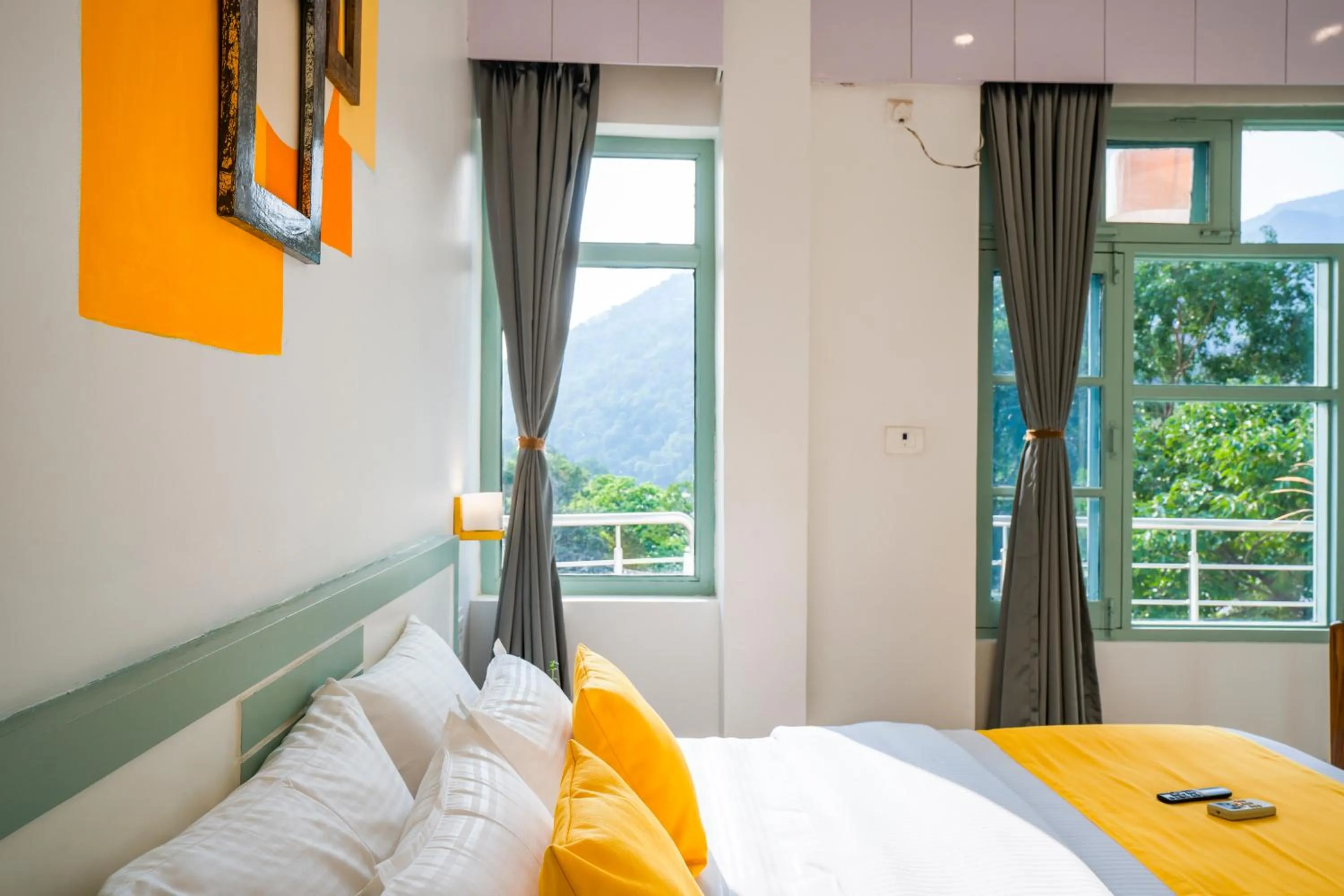 Bed in Zostel Rishikesh, Laxman Jhula