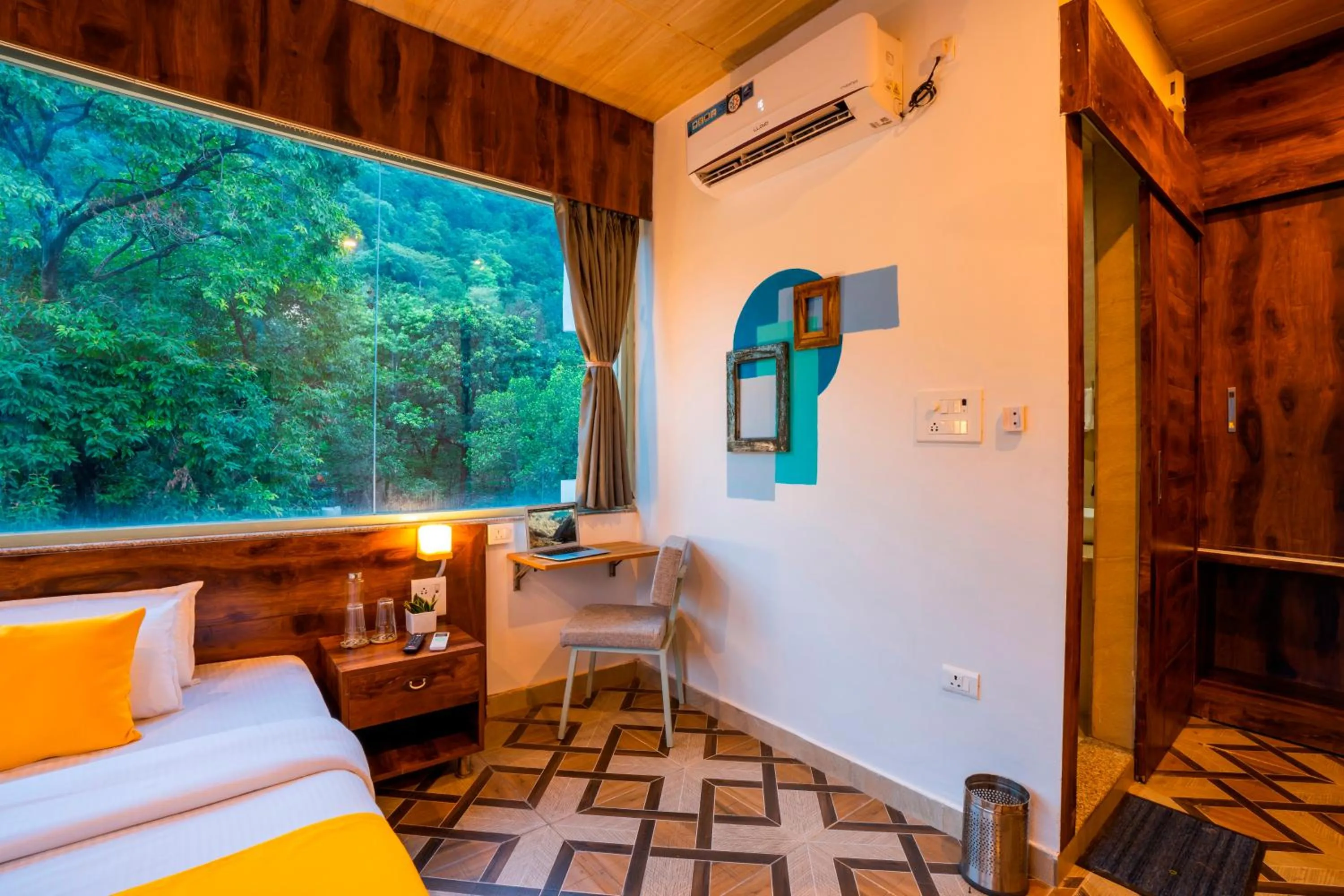 Bed in Zostel Rishikesh, Laxman Jhula