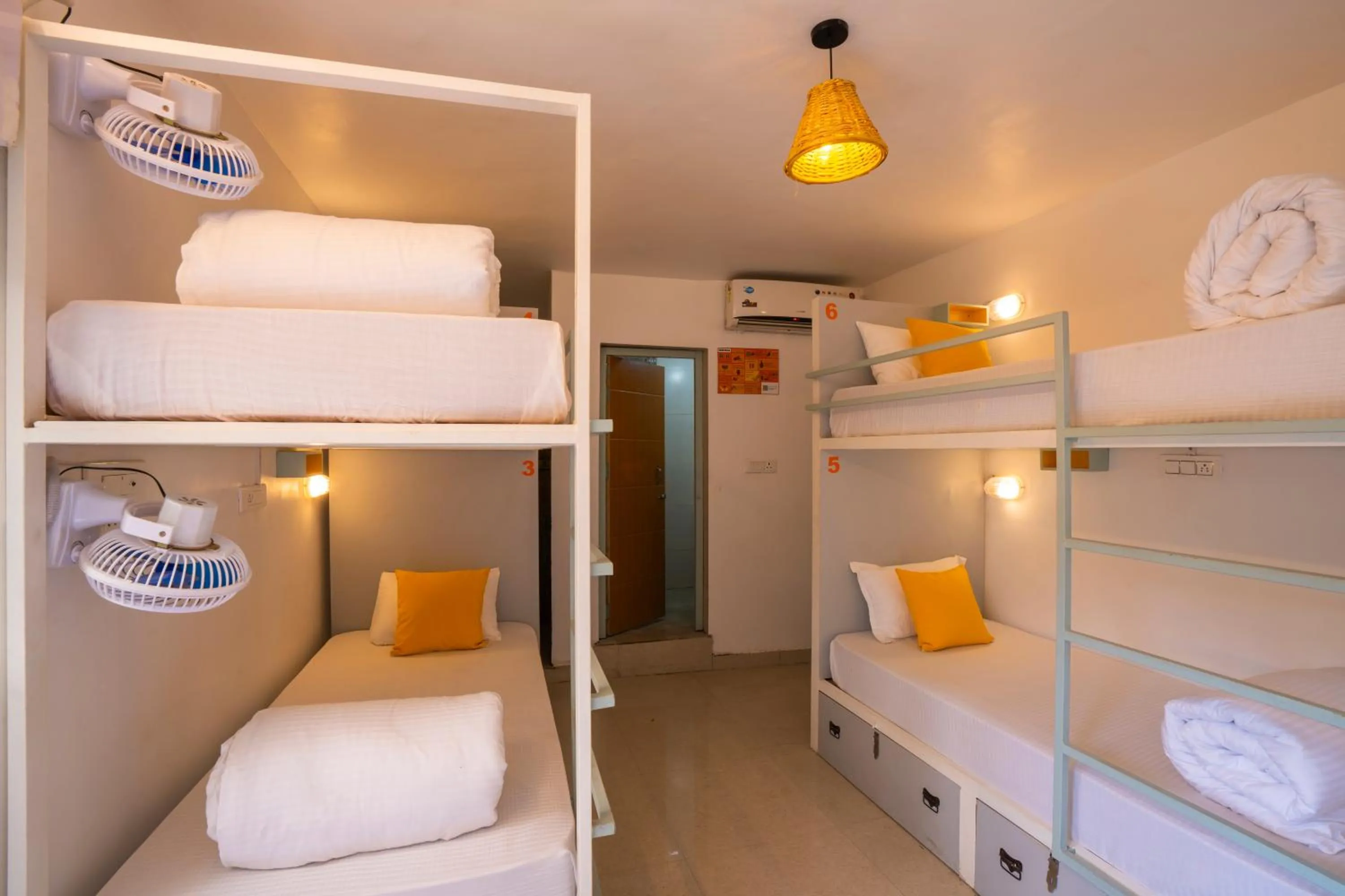 bunk bed, Bed in Zostel Rishikesh, Laxman Jhula