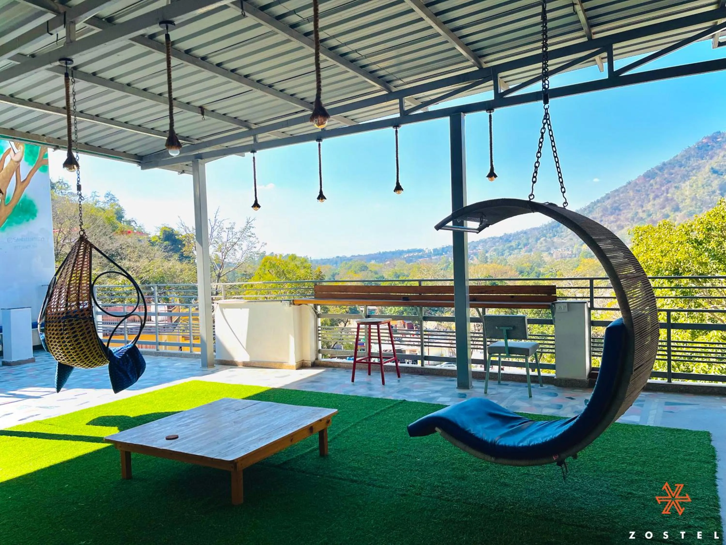 Day in Zostel Rishikesh, Laxman Jhula