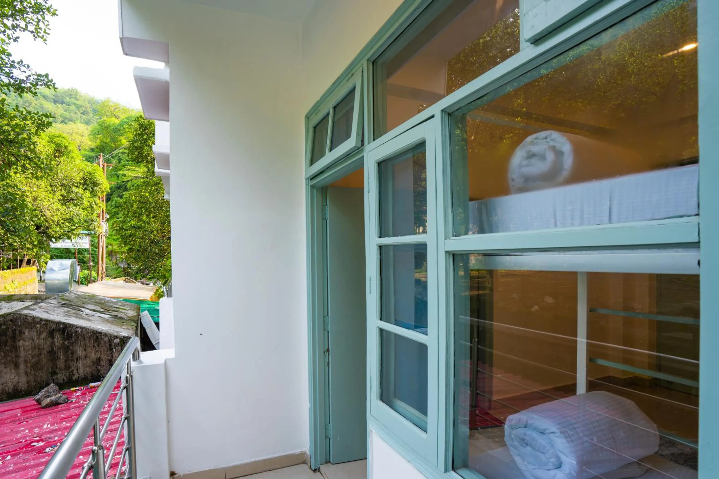 Balcony/Terrace in Zostel Rishikesh, Laxman Jhula