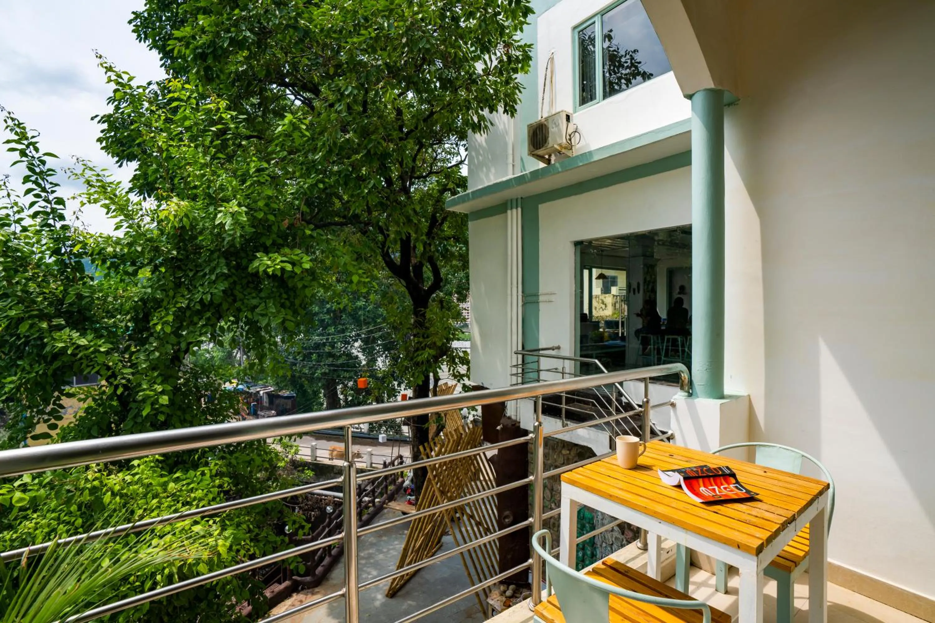Balcony/Terrace in Zostel Rishikesh, Laxman Jhula