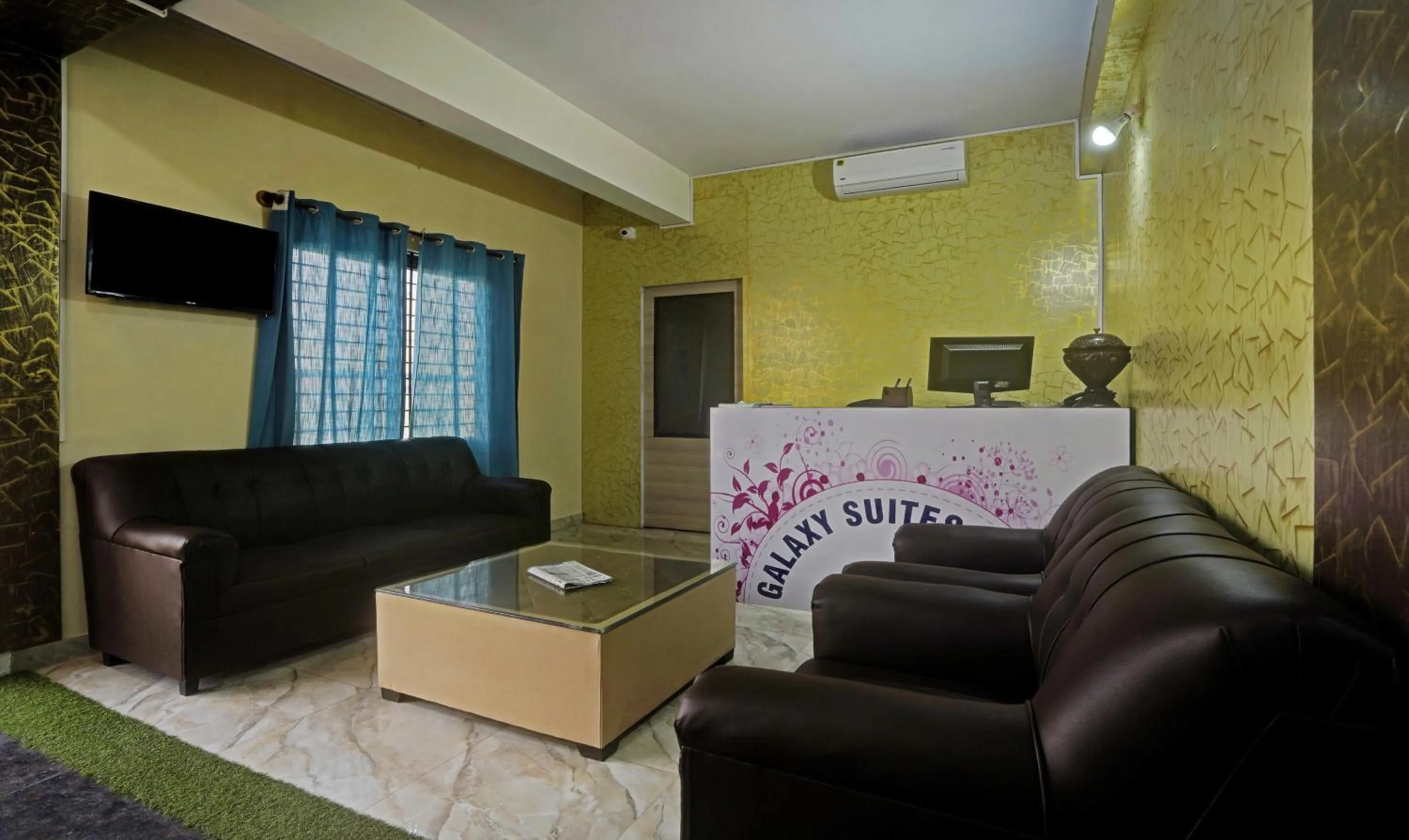Lobby or reception in Hotel Galaxy Suites Hebbal