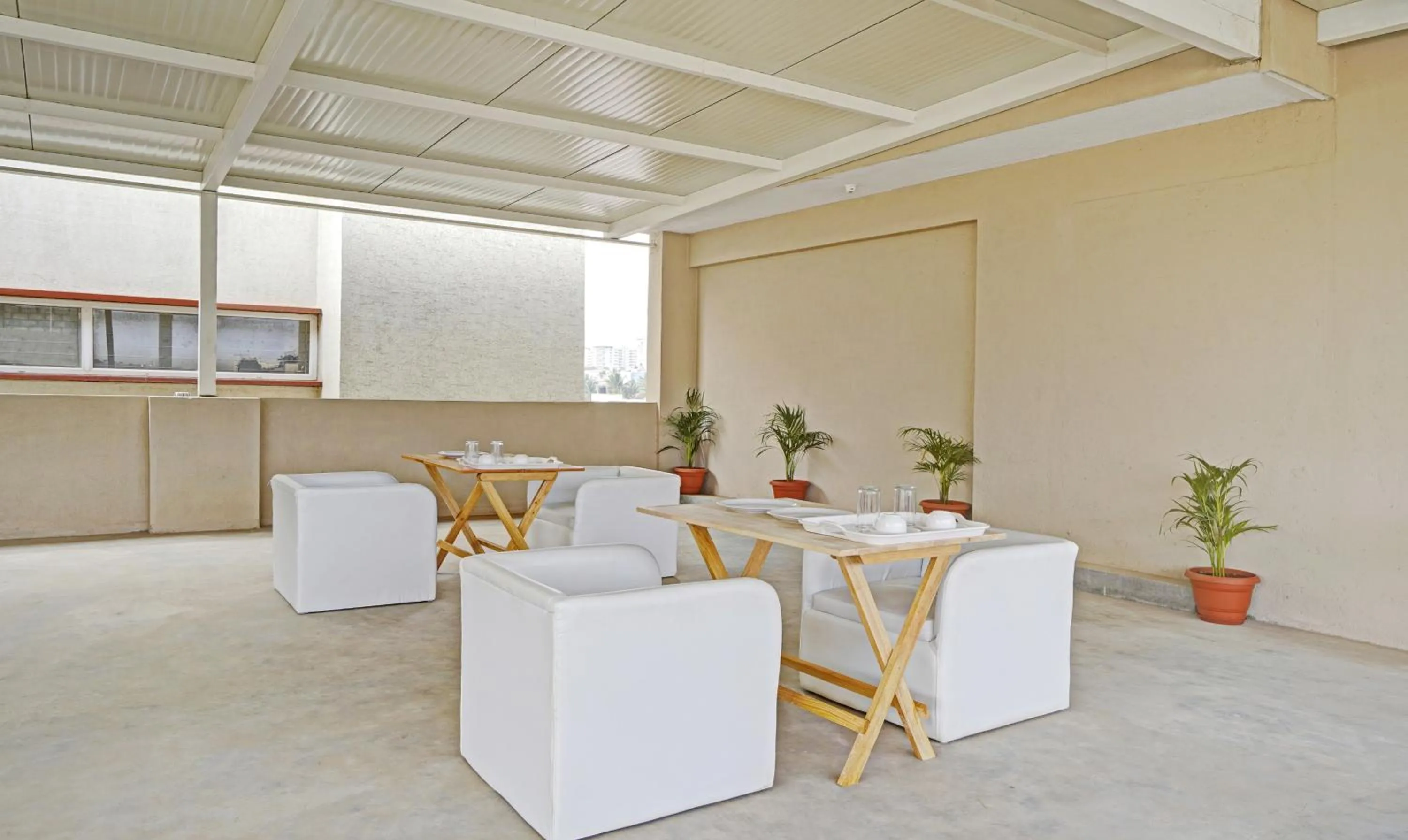 Restaurant/places to eat in Hotel Galaxy Suites Hebbal