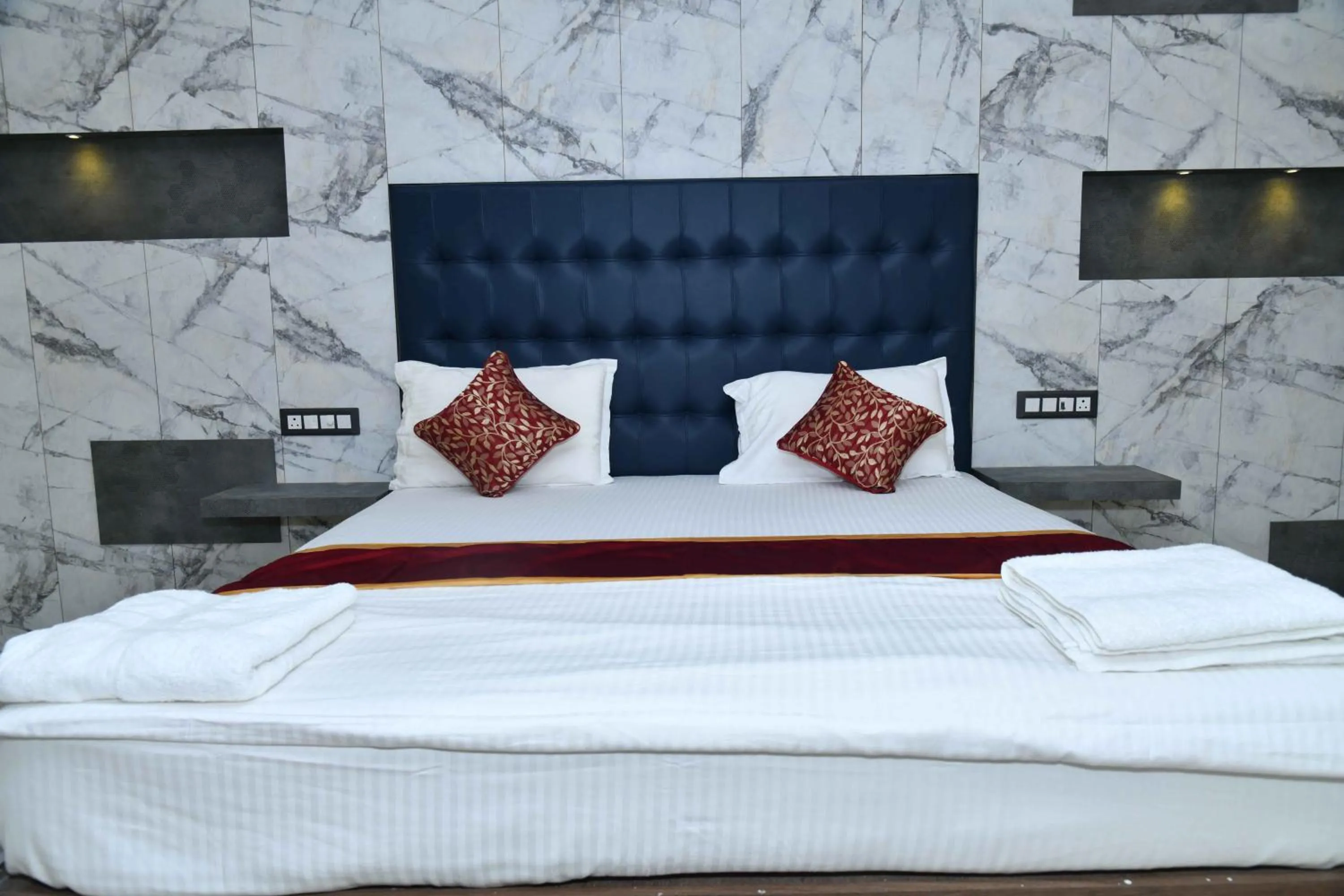 Suite with Lake View - single occupancy in Hotel Lake View