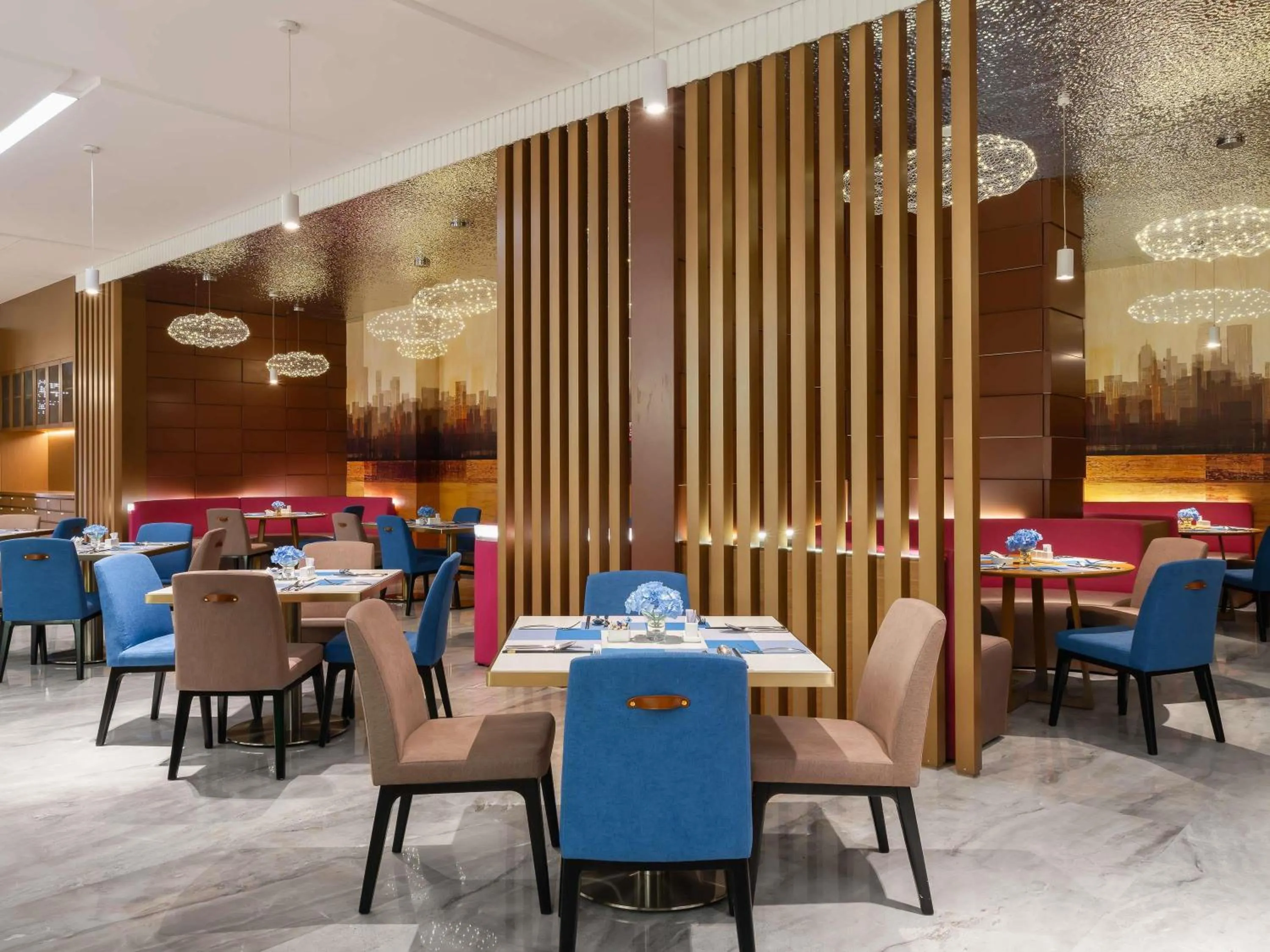 Restaurant/places to eat in Novotel Guangzhou Baiyun Airport - Canton Fair Free Shuttle Bus & Official Registration Agency