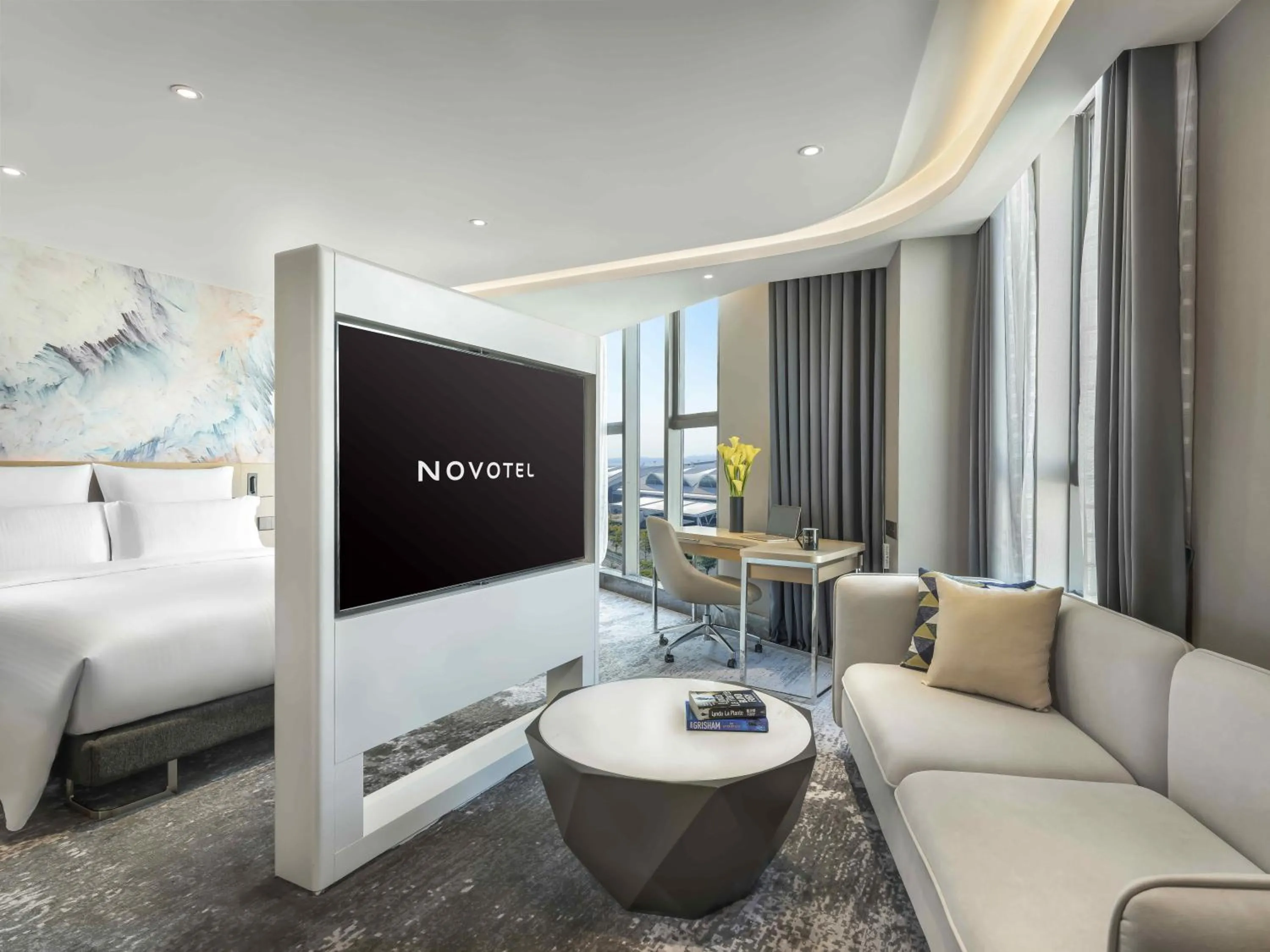 Living room in Novotel Guangzhou Baiyun Airport - Canton Fair Free Shuttle Bus & Official Registration Agency