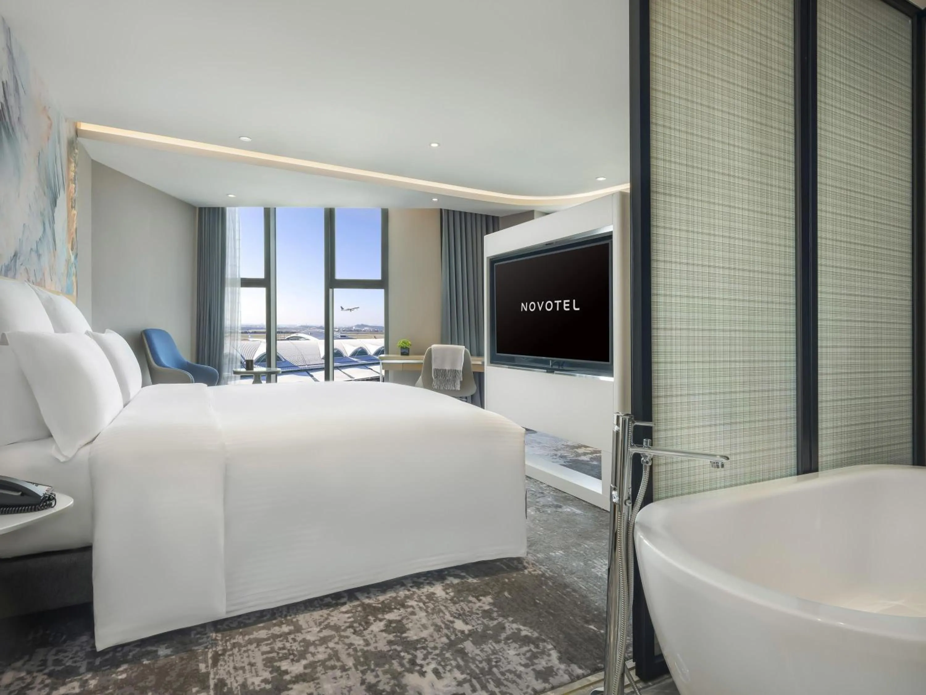 Bedroom, Bed in Novotel Guangzhou Baiyun Airport - Canton Fair Free Shuttle Bus & Official Registration Agency