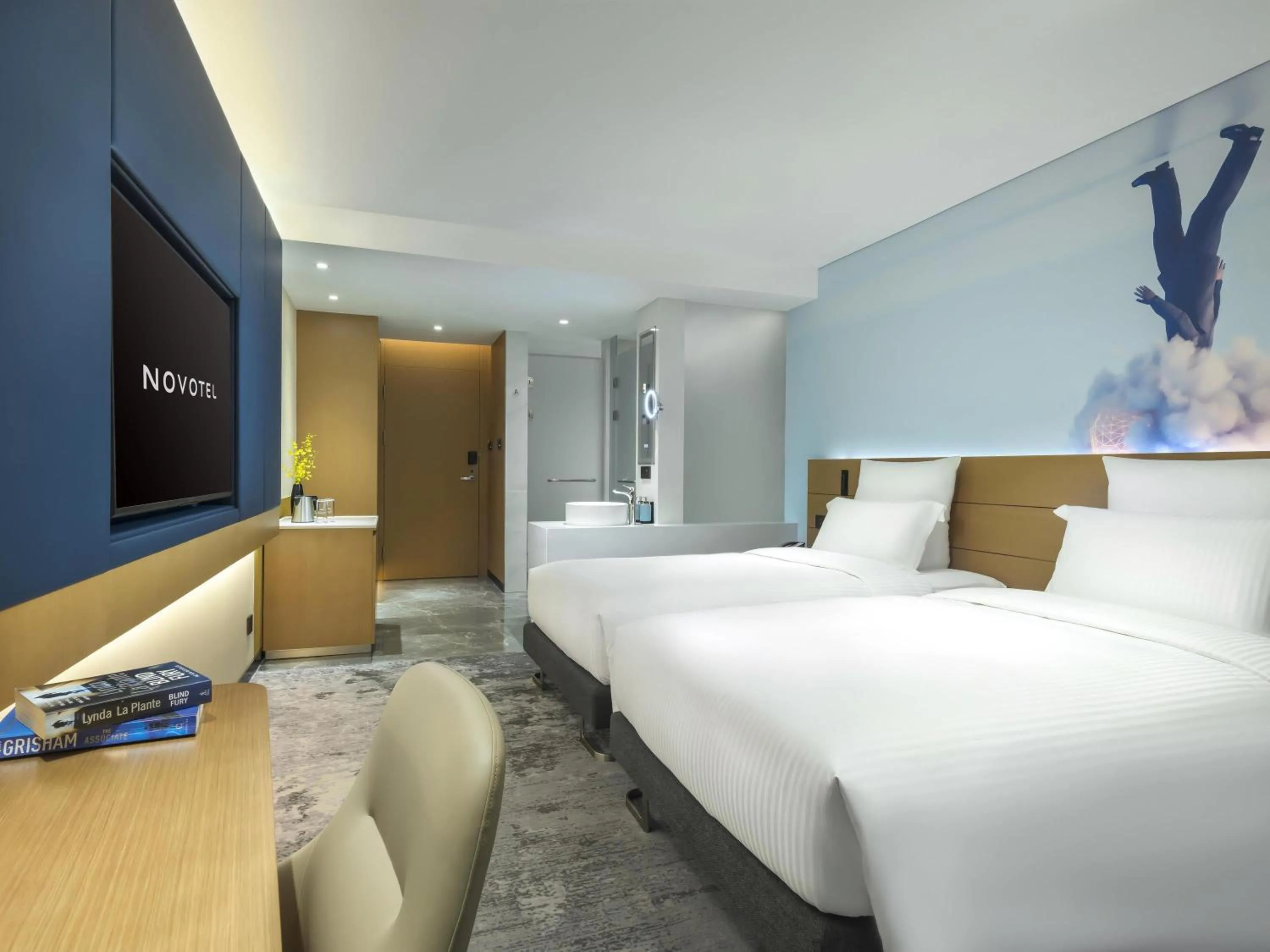 Bedroom, Bed in Novotel Guangzhou Baiyun Airport - Canton Fair Free Shuttle Bus & Official Registration Agency