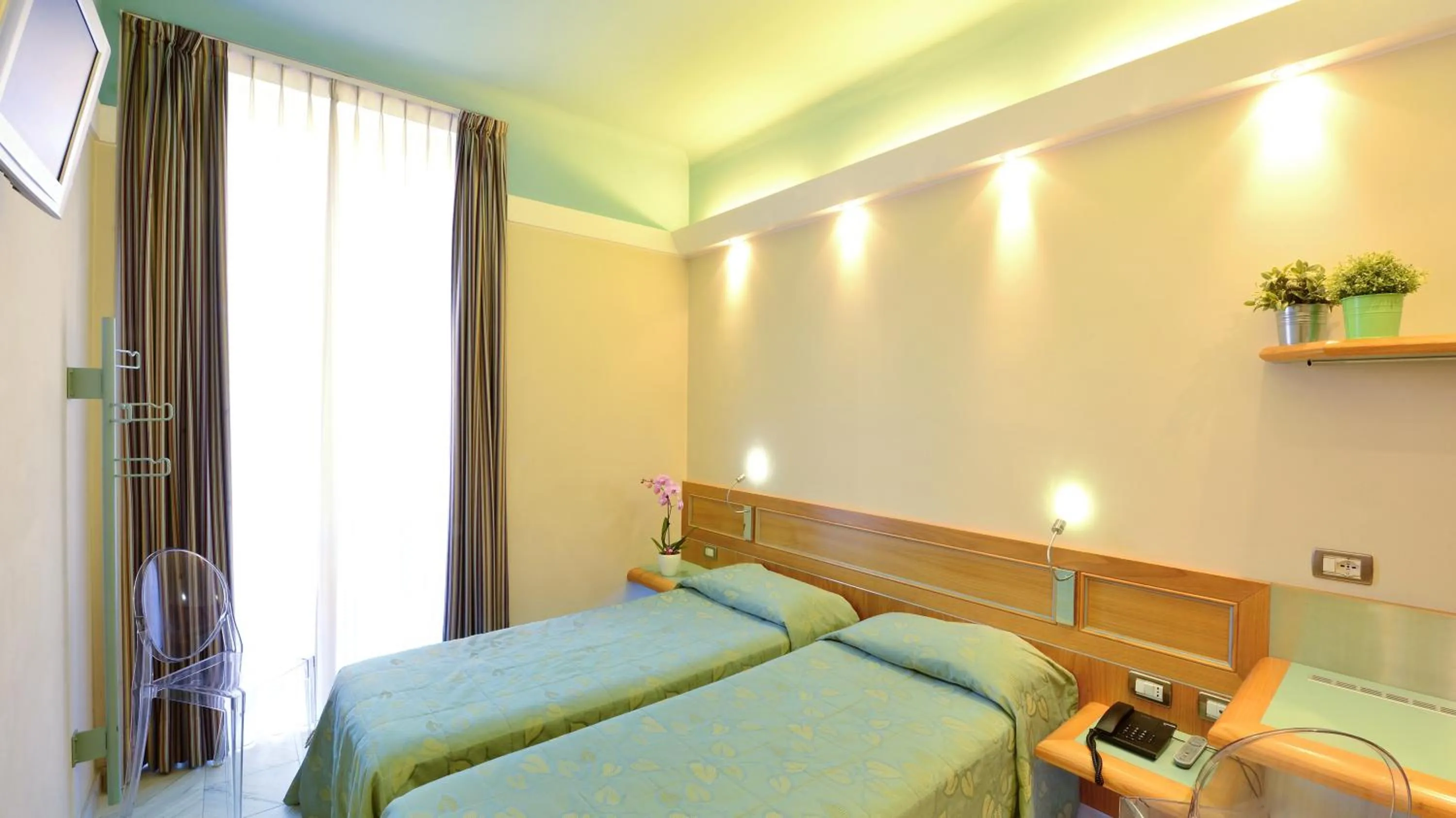 Photo of the whole room in Hotel Sempione