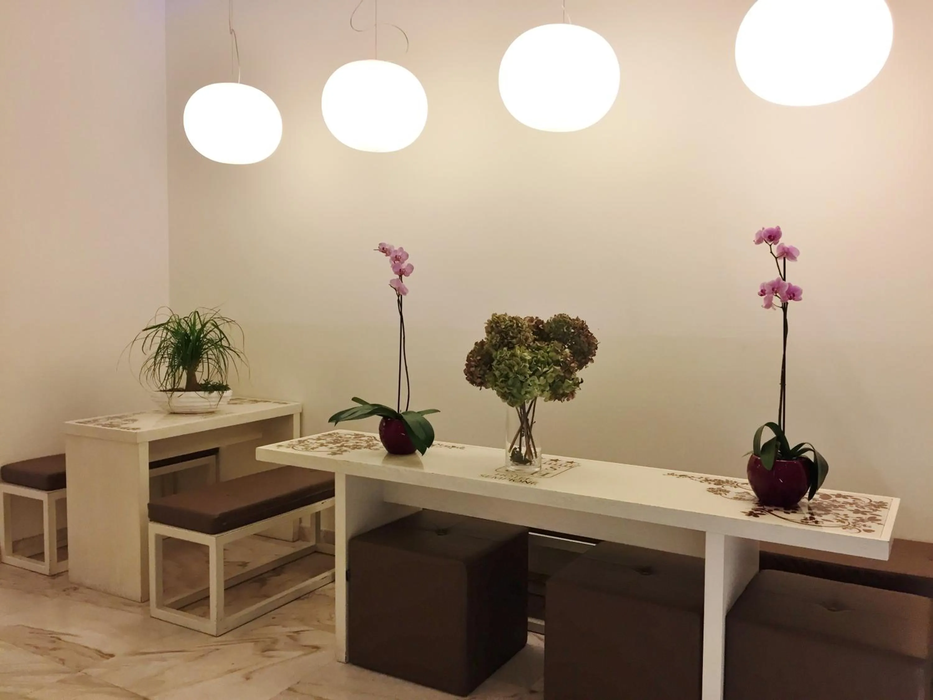 Communal lounge/ TV room in Hotel Sempione