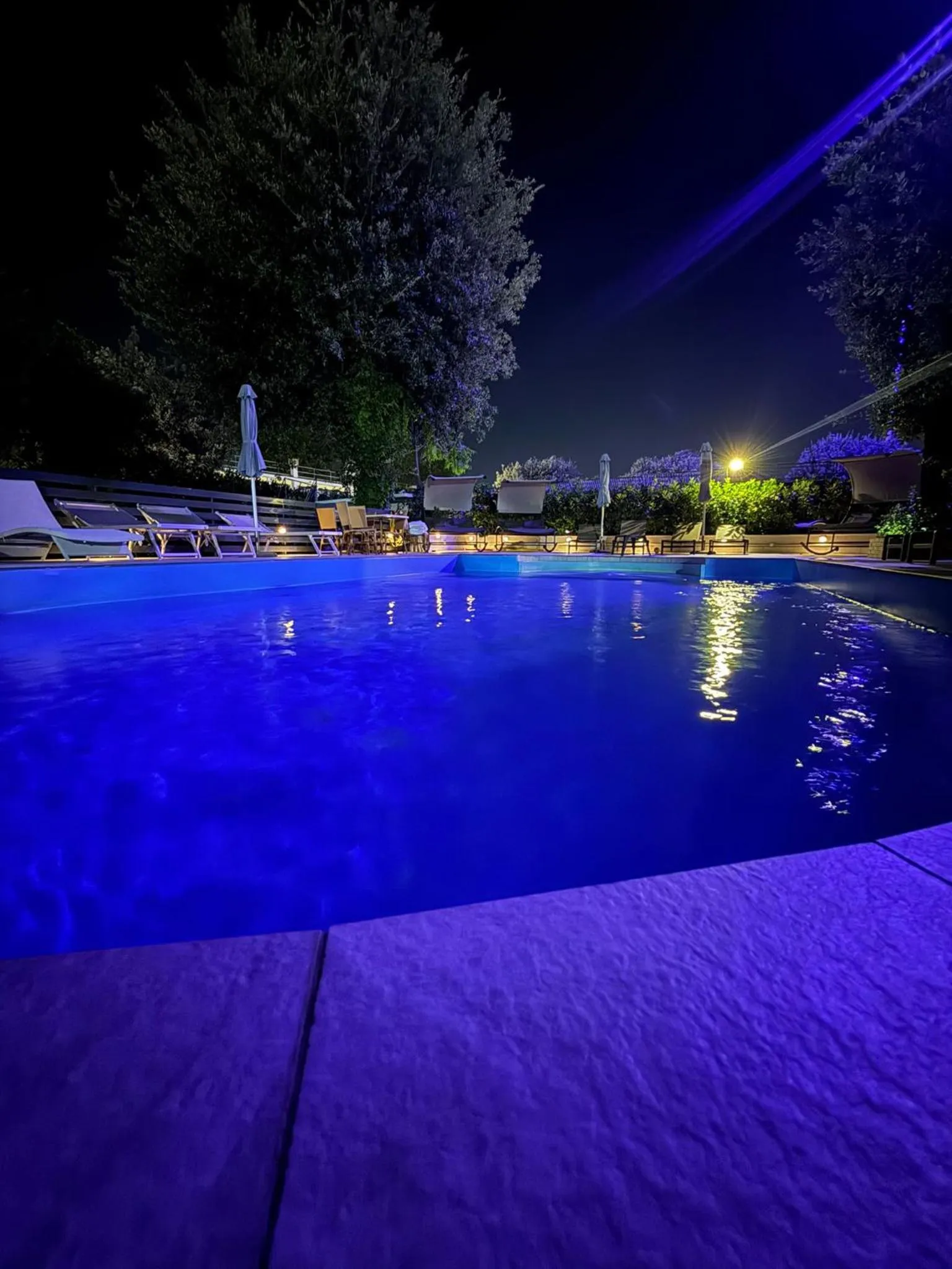 Swimming pool in Capodichino International Hotel