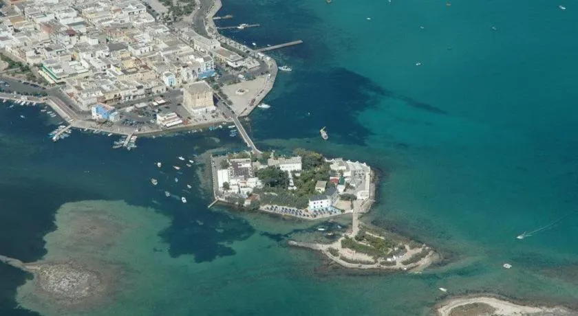 Property building in Hotel Lo Scoglio