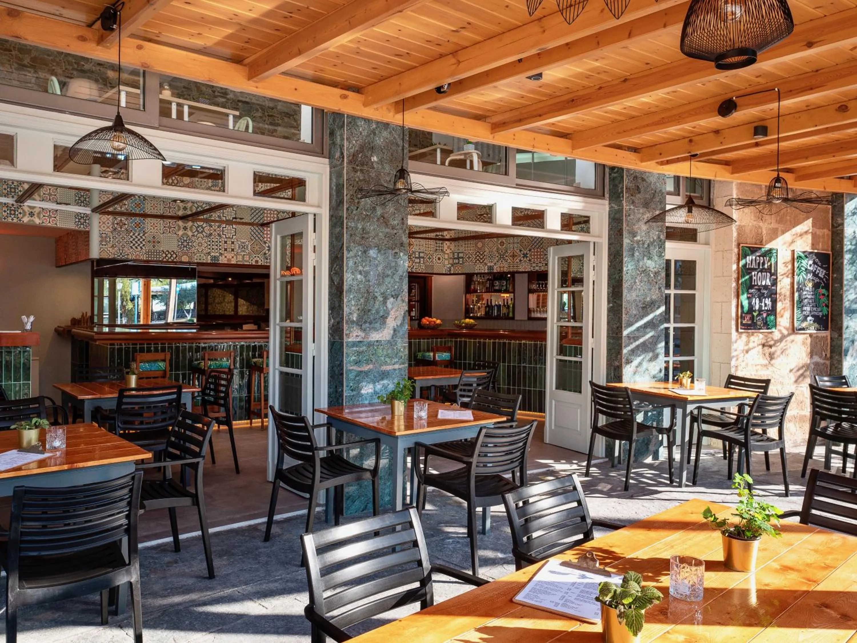 Restaurant/places to eat in STAY Rhodes Hotel