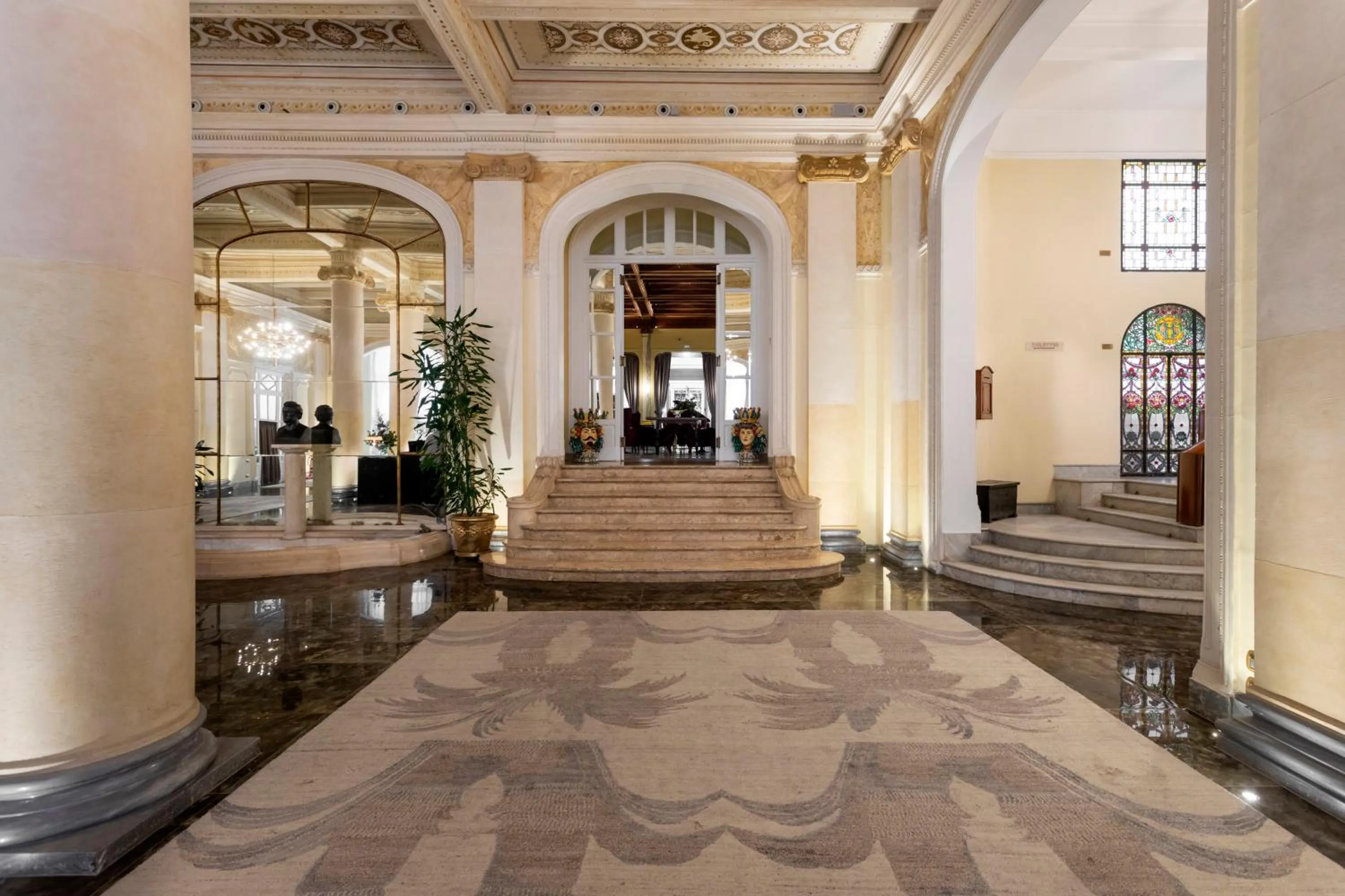 Lobby or reception in Grand Hotel Et Des Palmes