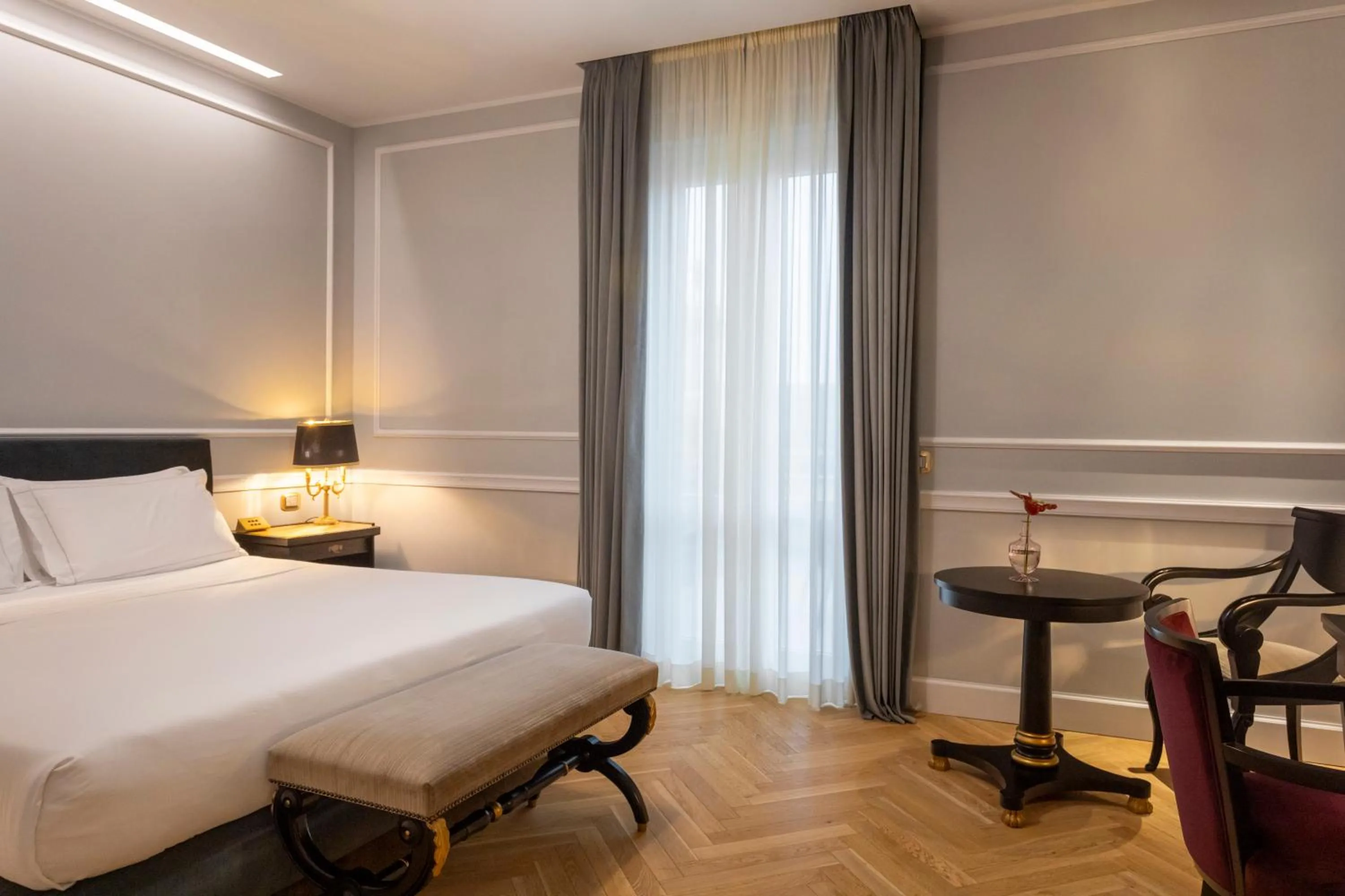 Bedroom, Bed in Grand Hotel Et Des Palmes