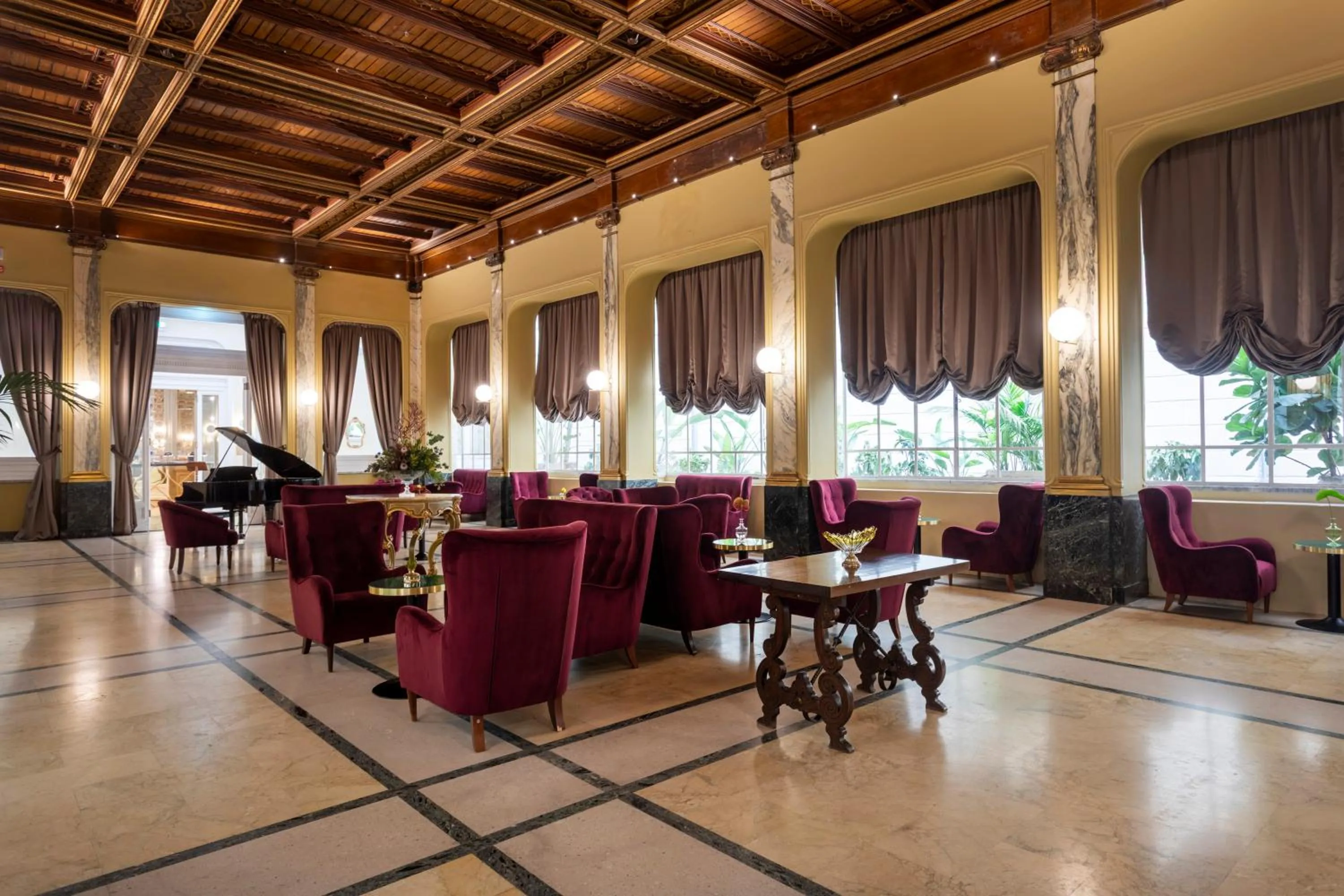 Lounge or bar in Grand Hotel Et Des Palmes