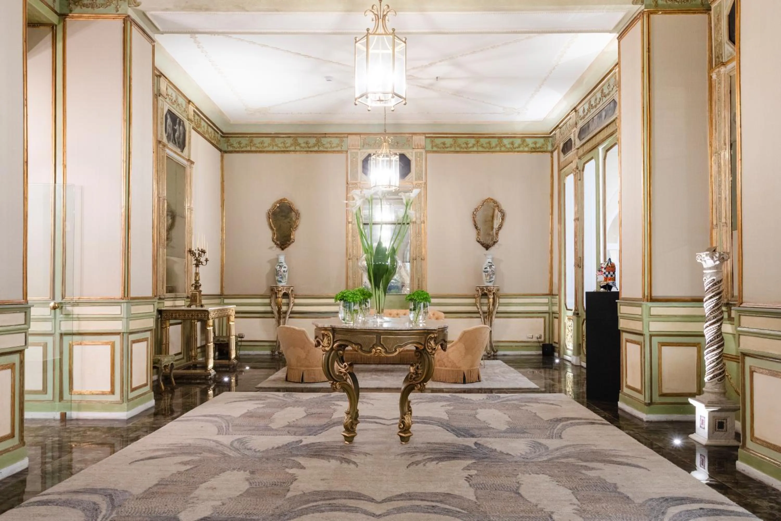 Lounge or bar in Grand Hotel Et Des Palmes