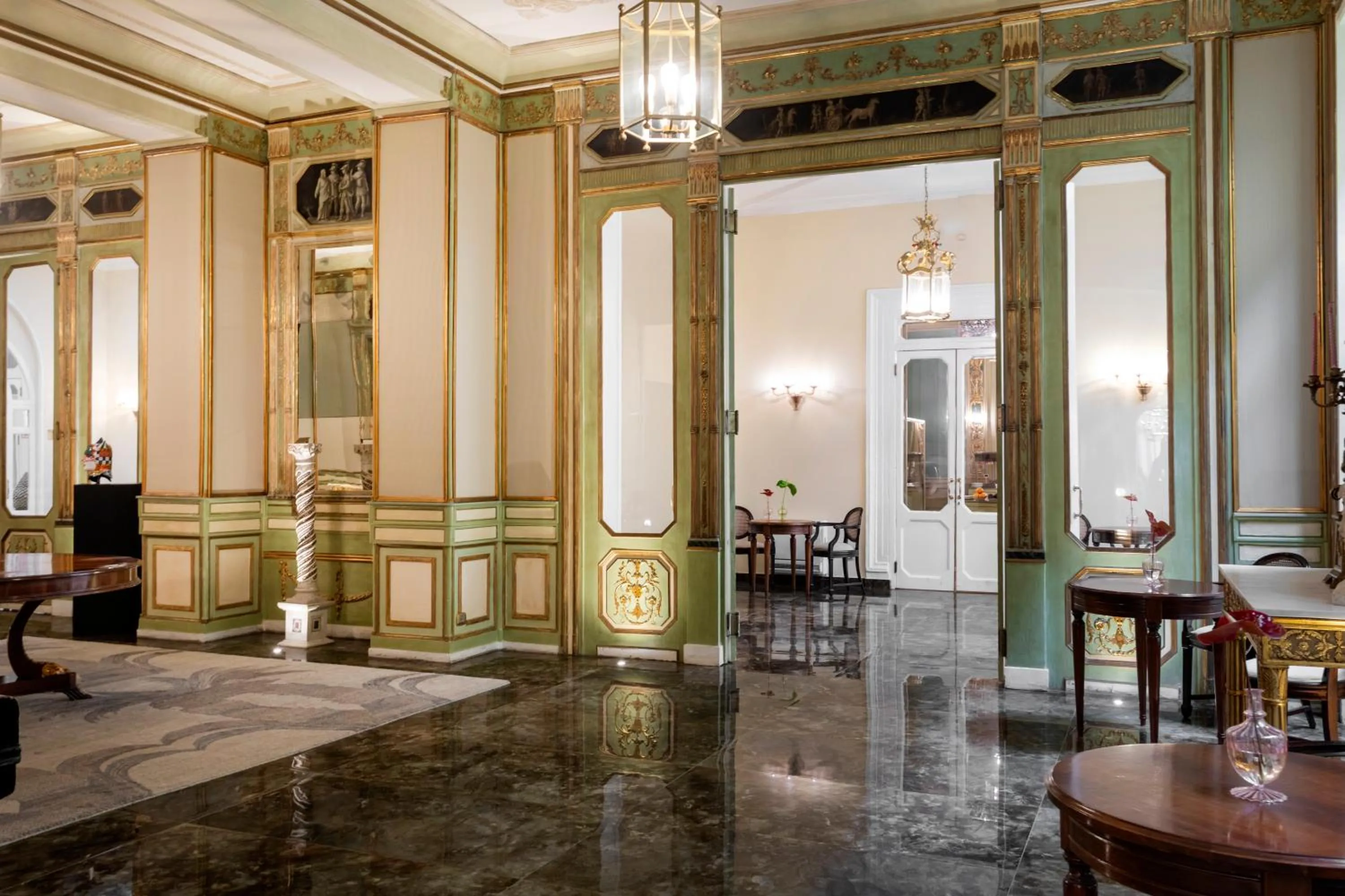 Lounge or bar in Grand Hotel Et Des Palmes