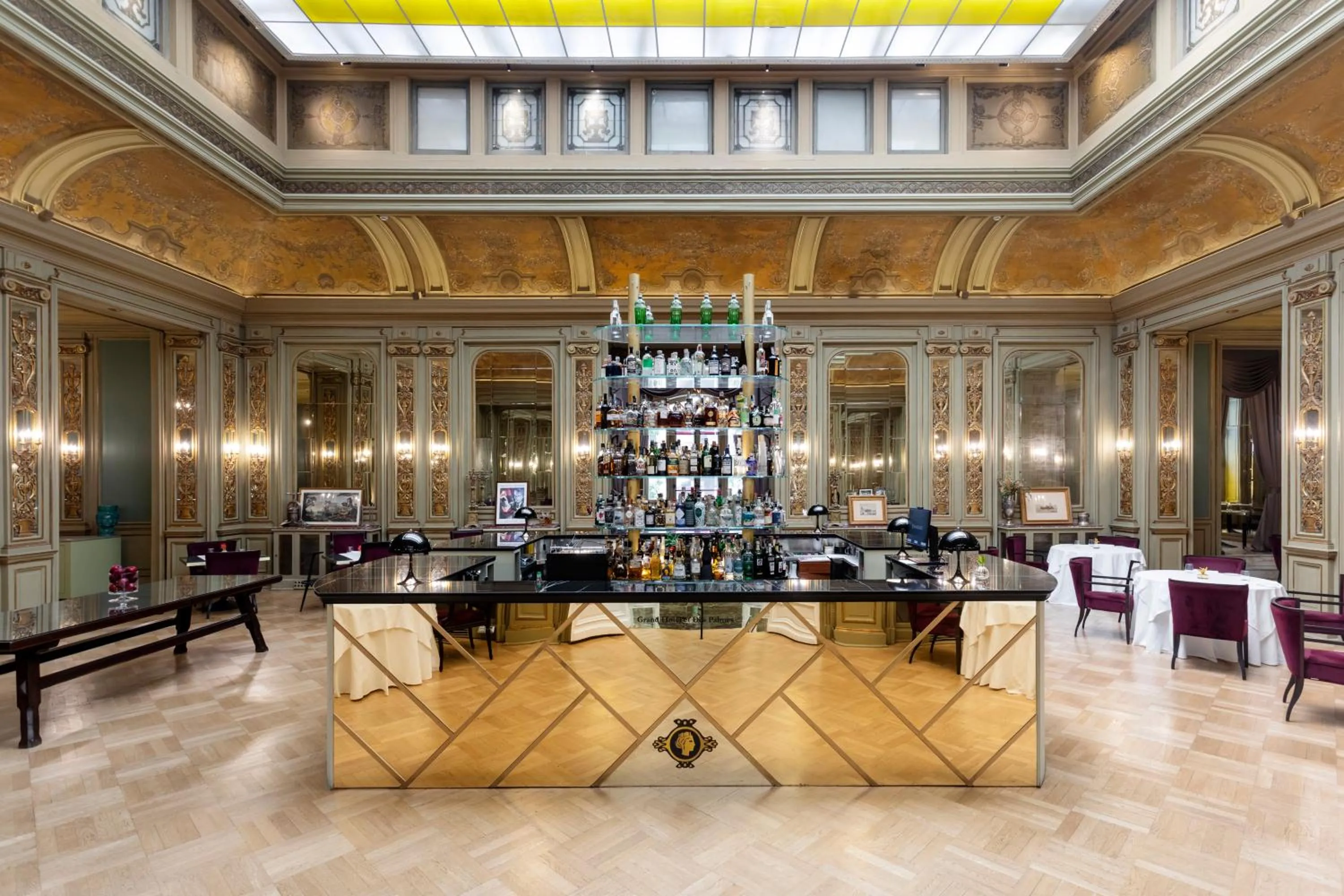 Restaurant/places to eat in Grand Hotel Et Des Palmes