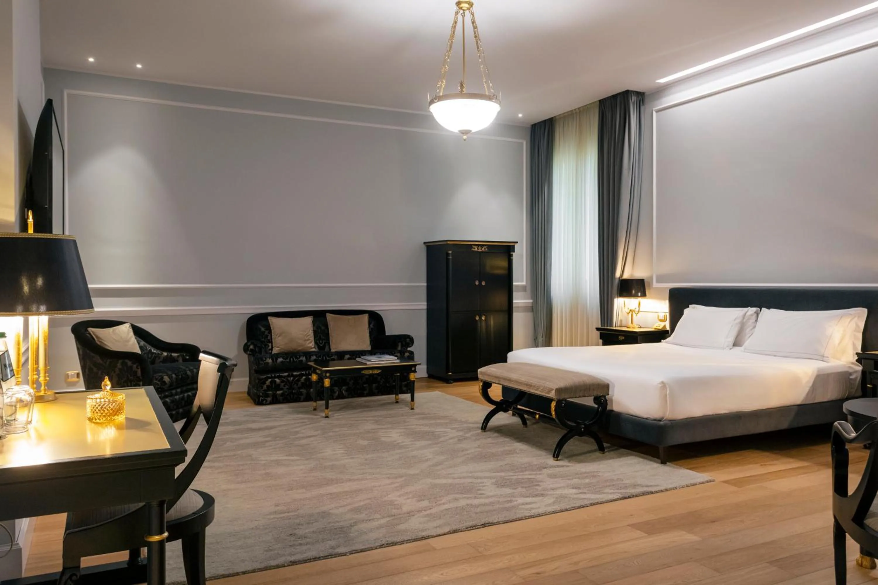 Bedroom, Bed in Grand Hotel Et Des Palmes