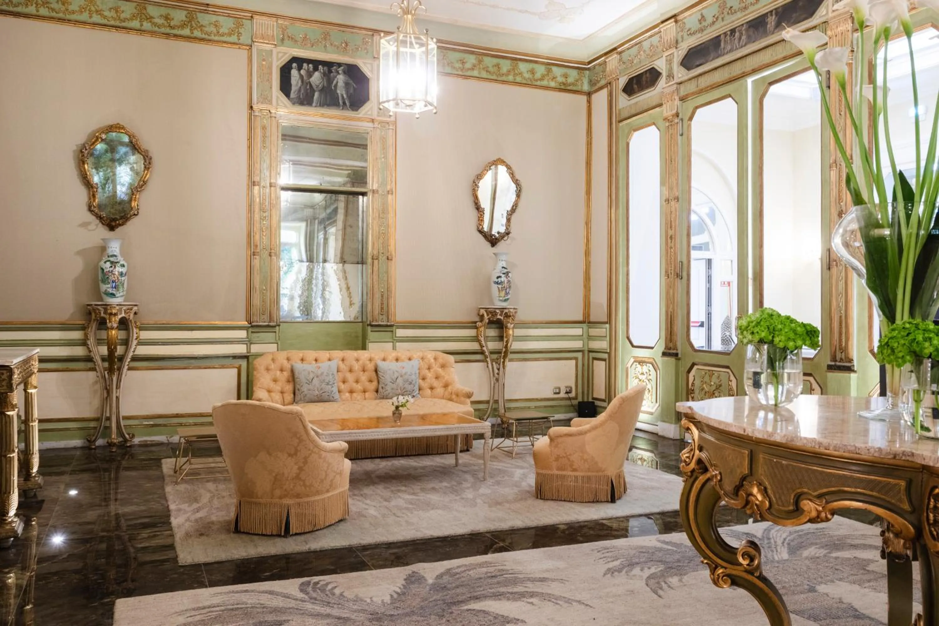 Lounge or bar in Grand Hotel Et Des Palmes