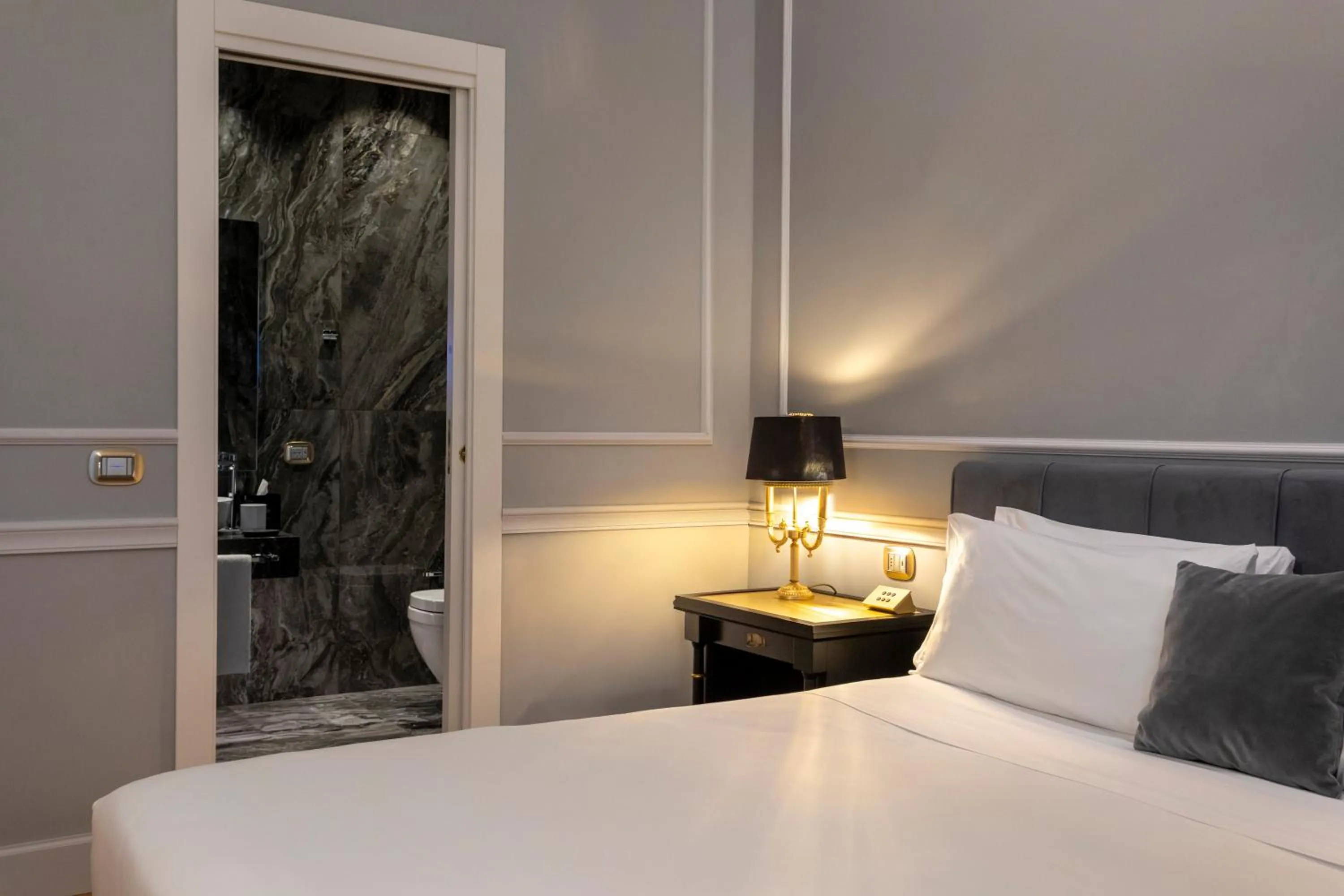 Bed in Grand Hotel Et Des Palmes