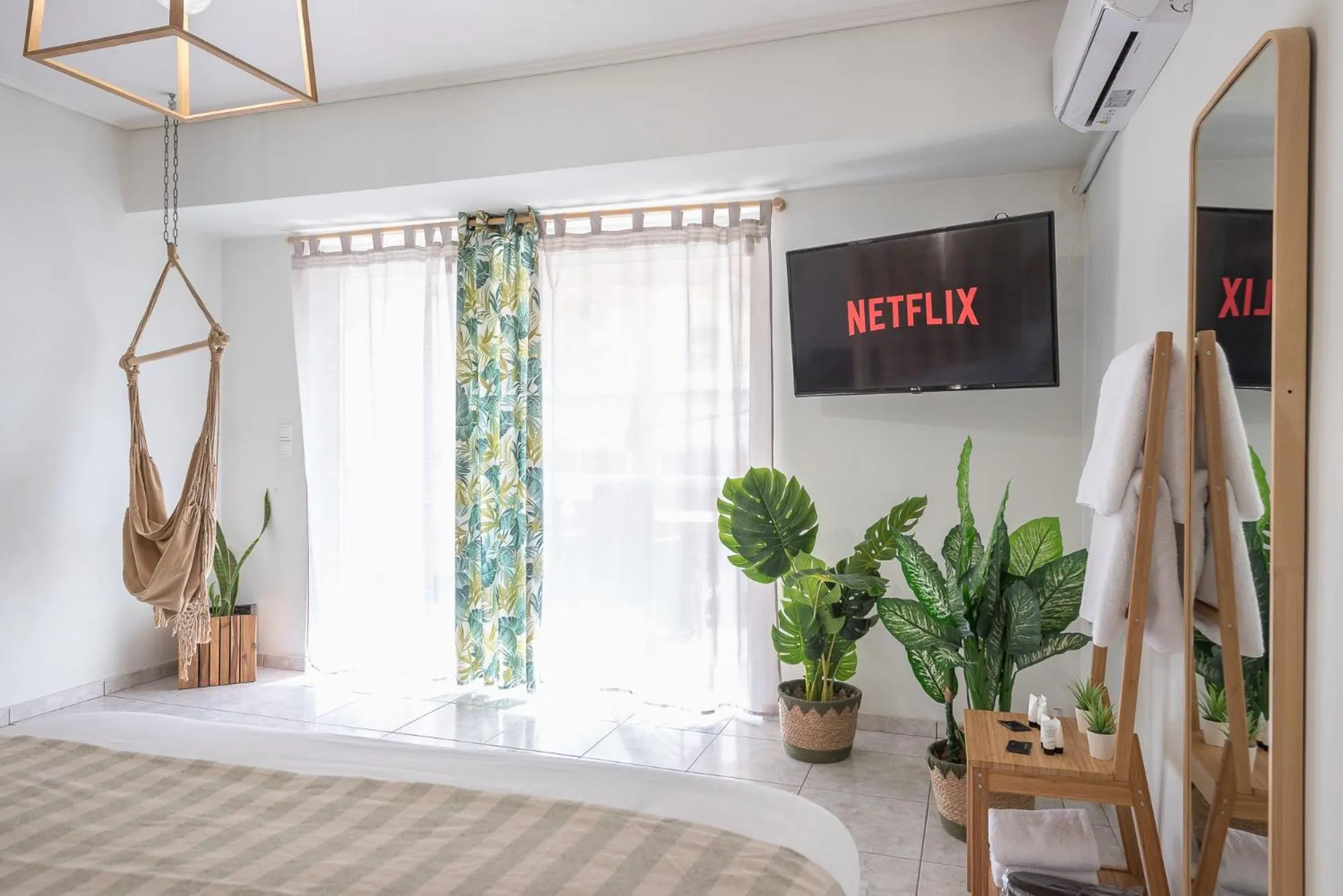 Bed in Athenian home