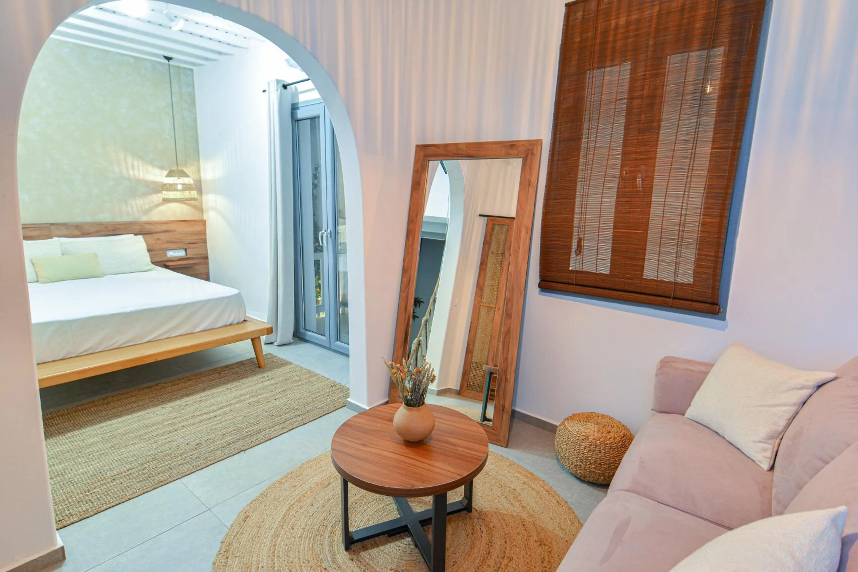 Living room, Bed in Oikia Suites Mykonos